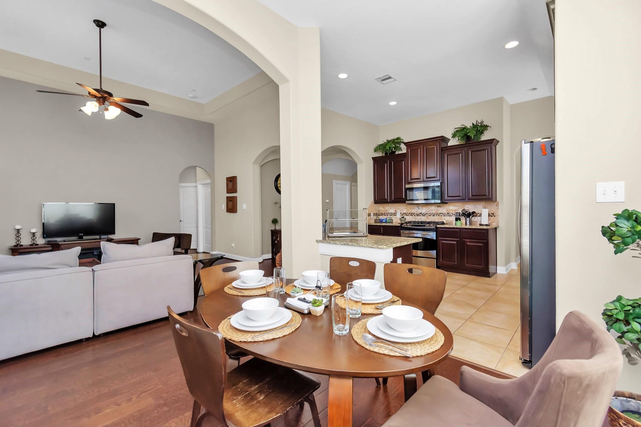 63 S Victoriana Circle