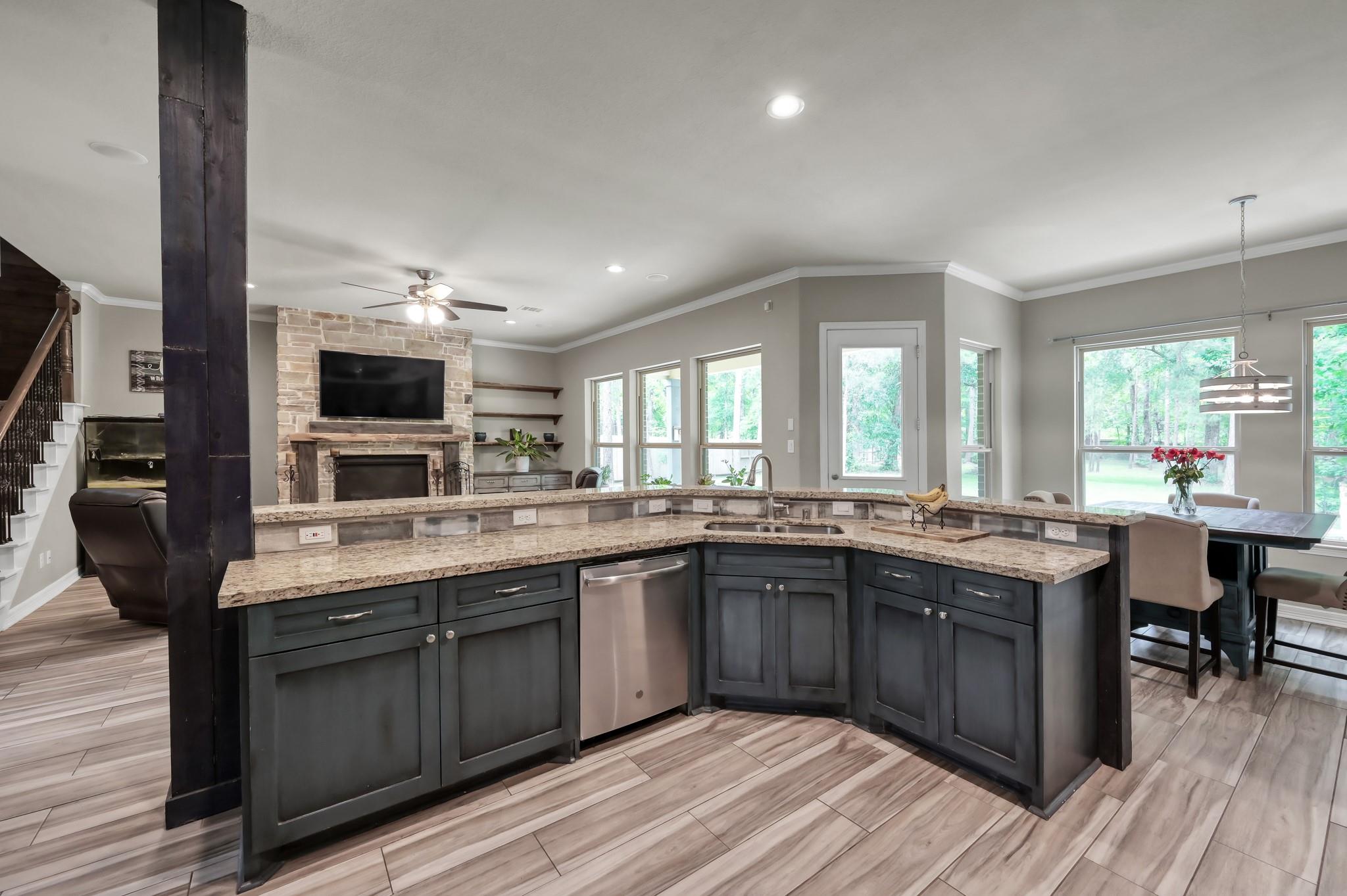 409 Ridgelake Scenic Drive