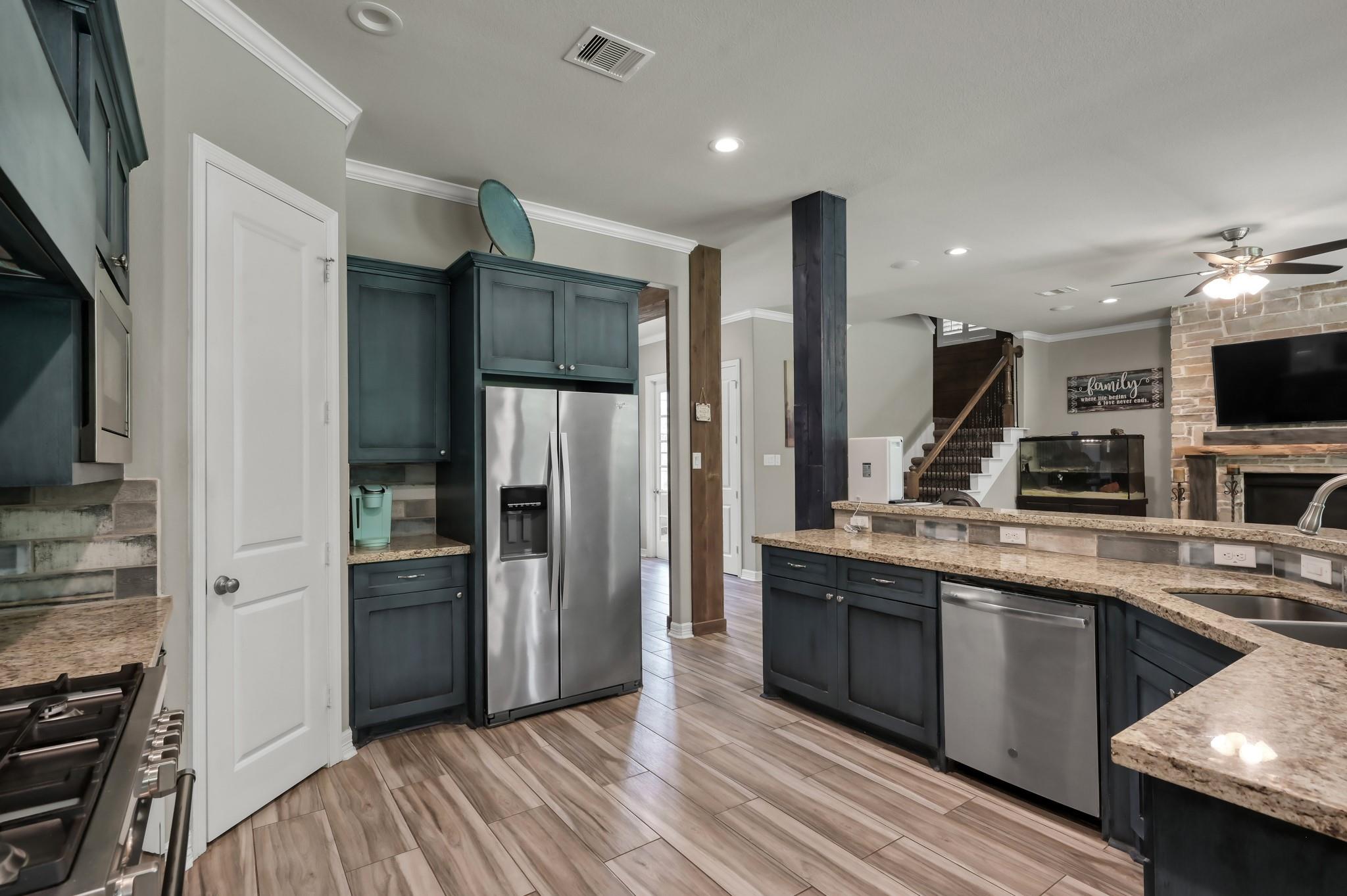 409 Ridgelake Scenic Drive