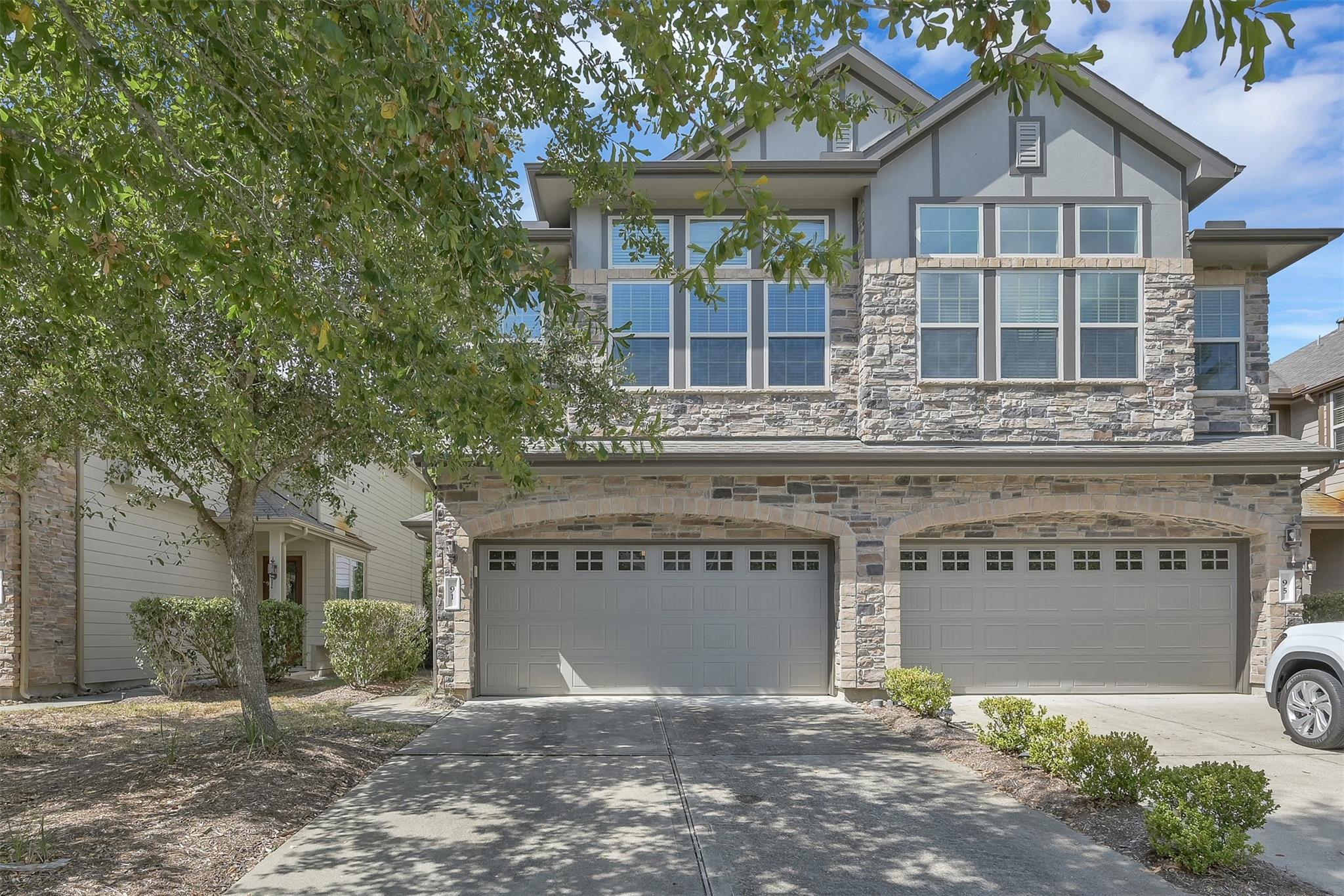 91 Aventura Place