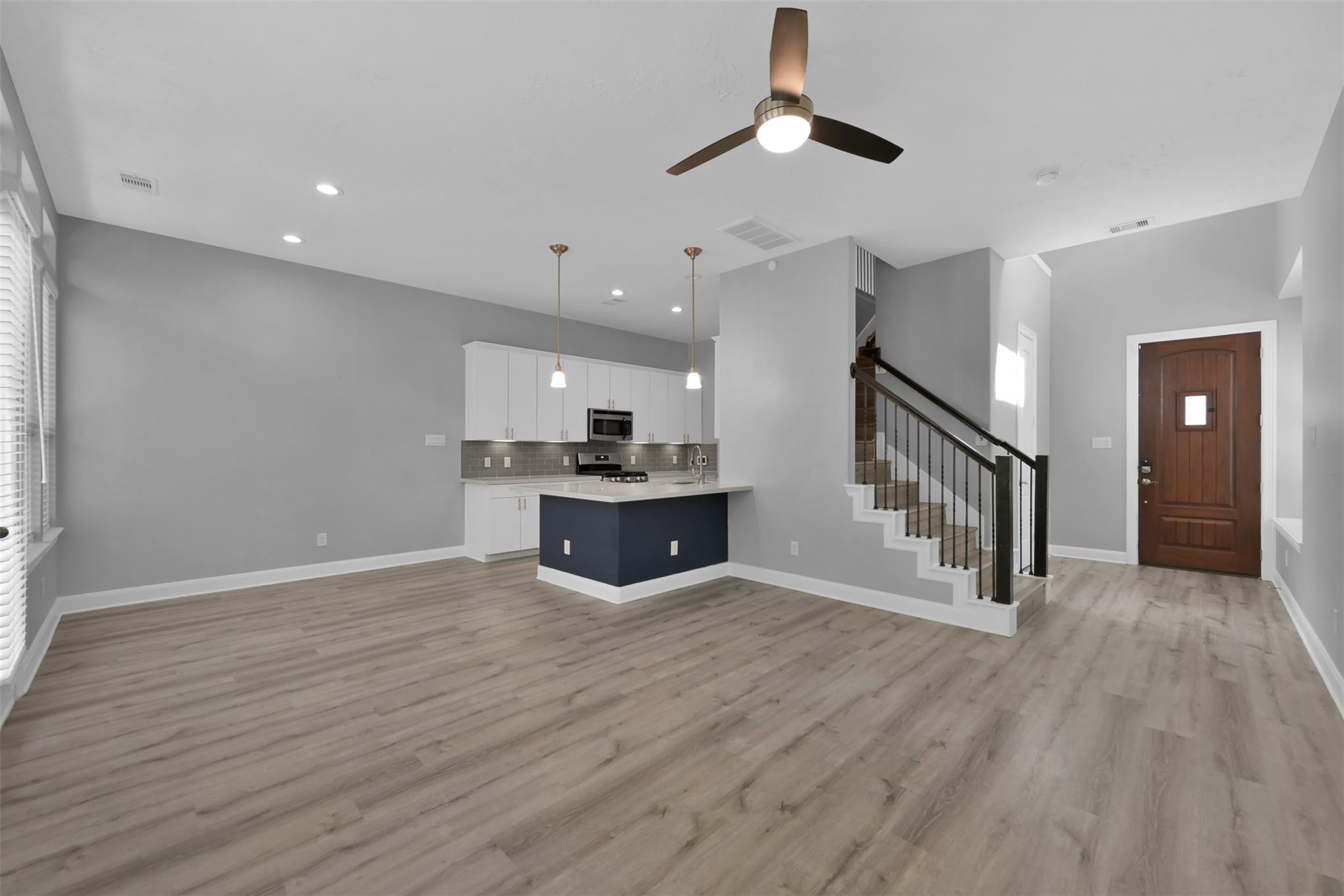 91 Aventura Place