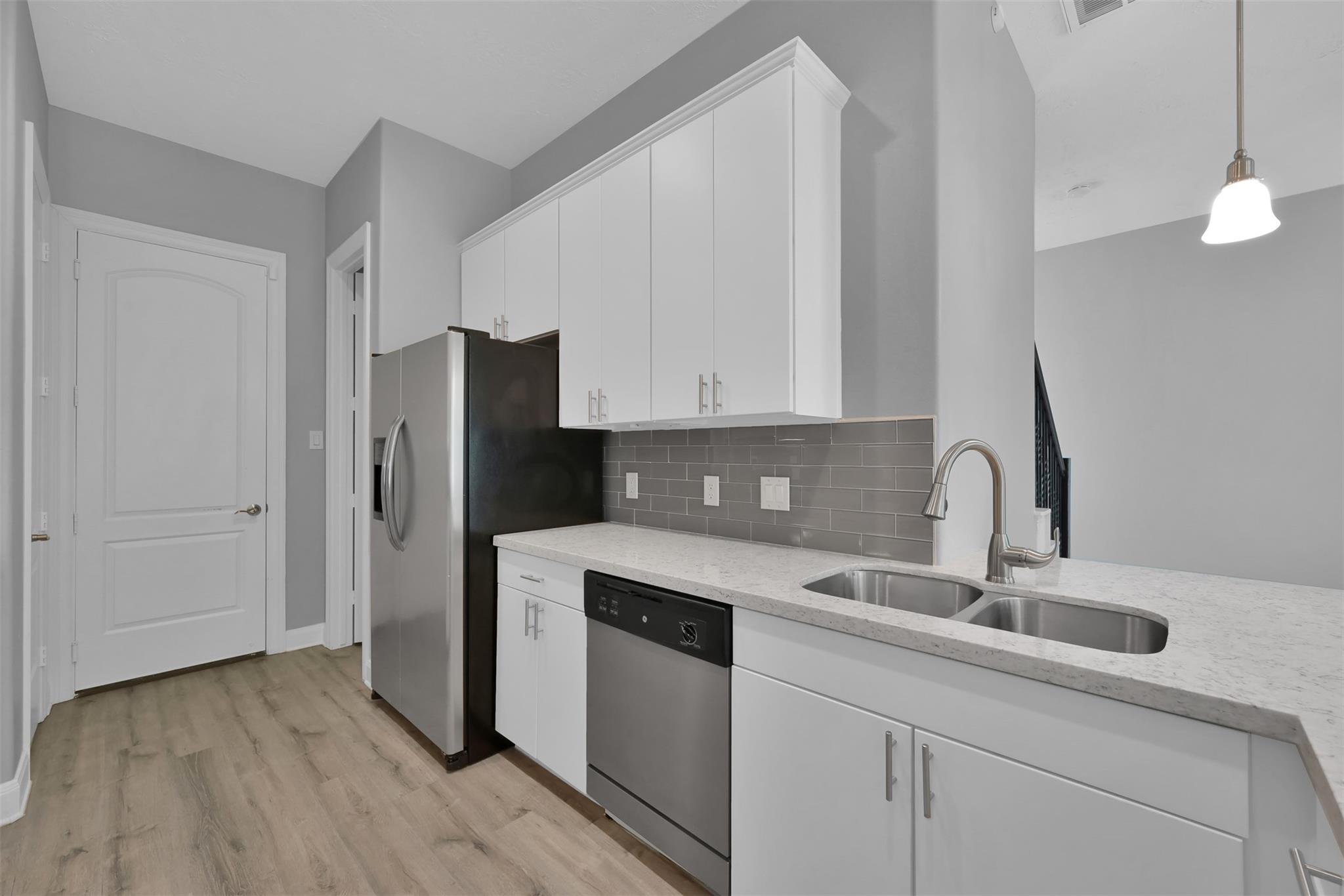 91 Aventura Place