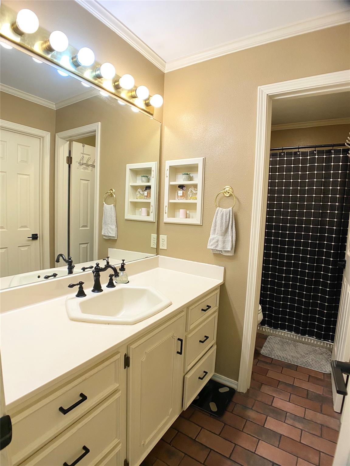 4421 Lady Elaine Drive
