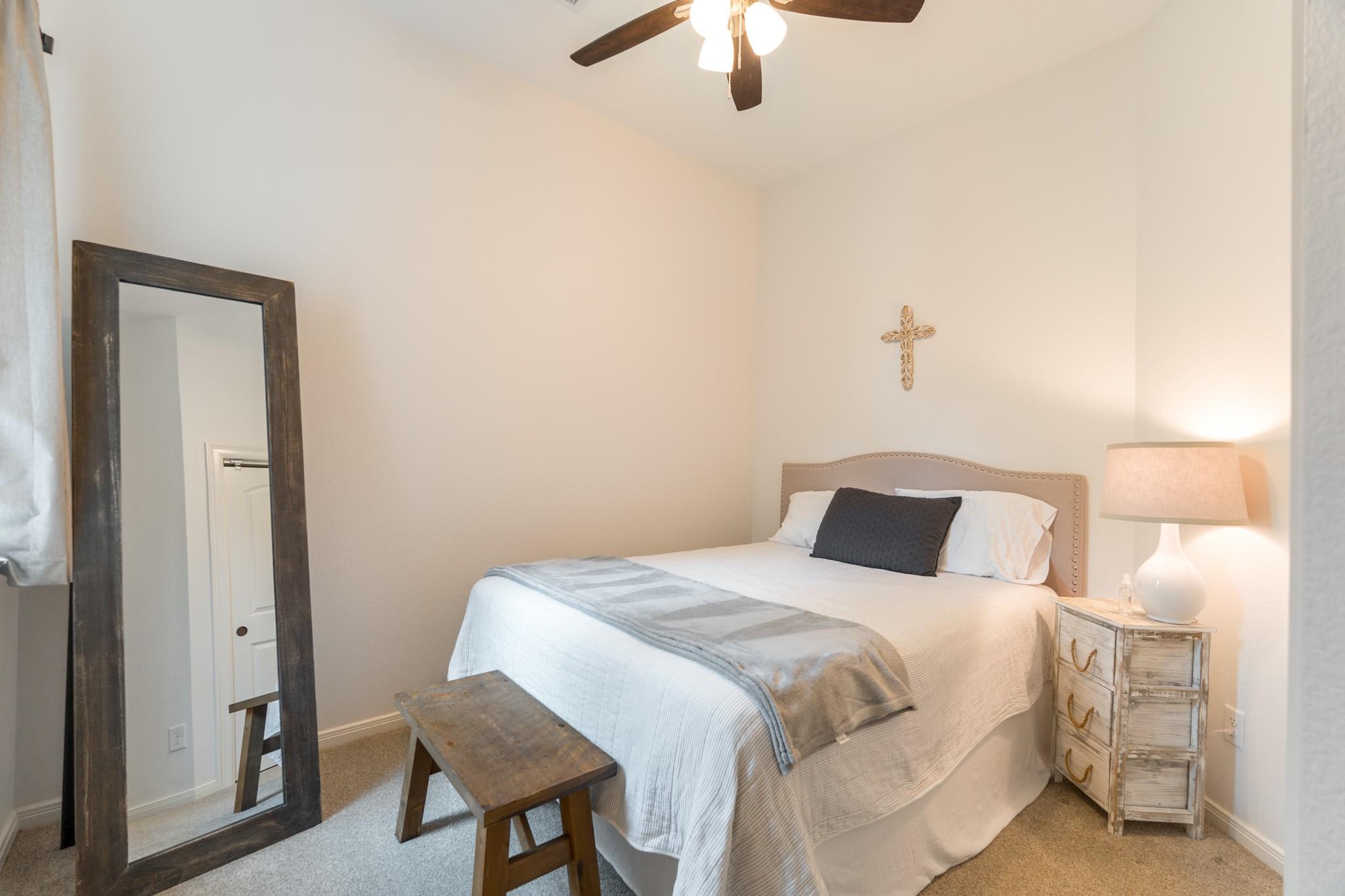 54 N Veilwood Circle