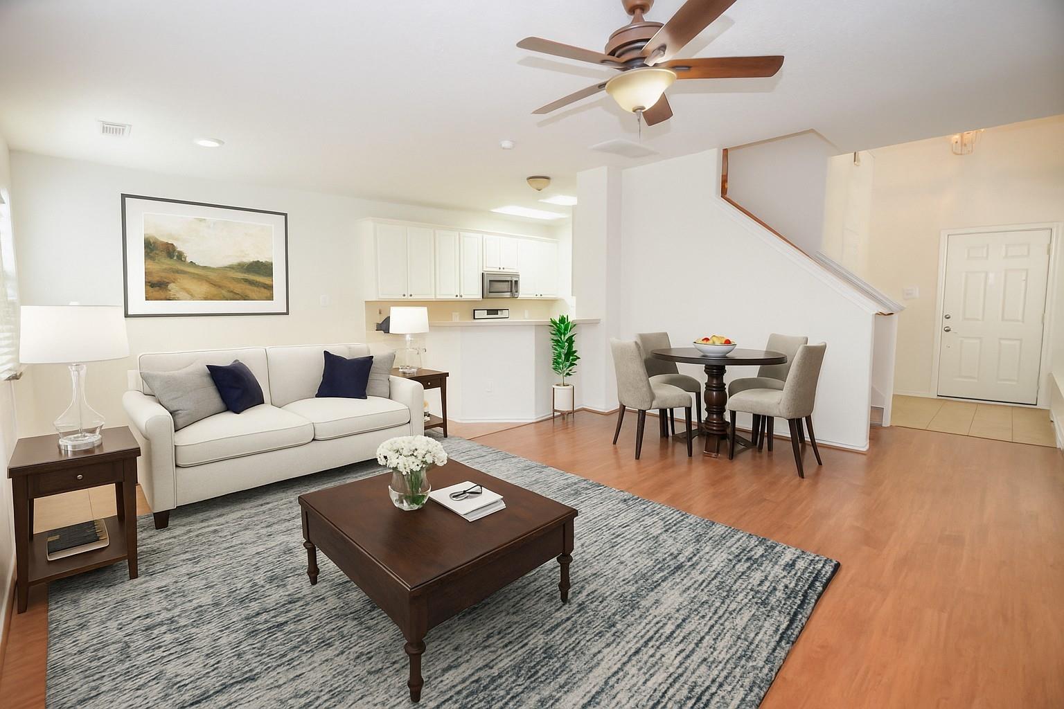 226 W Stedhill Loop