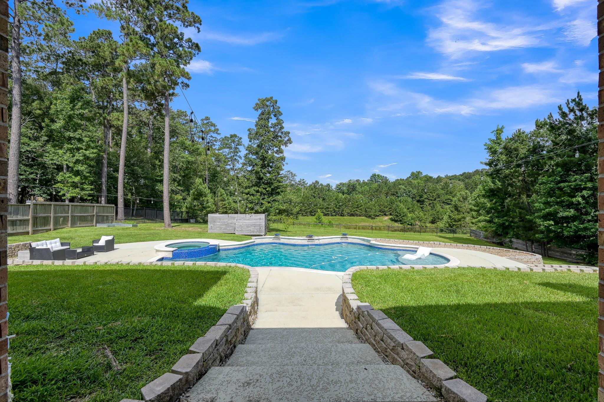8019 Bay Bend Drive