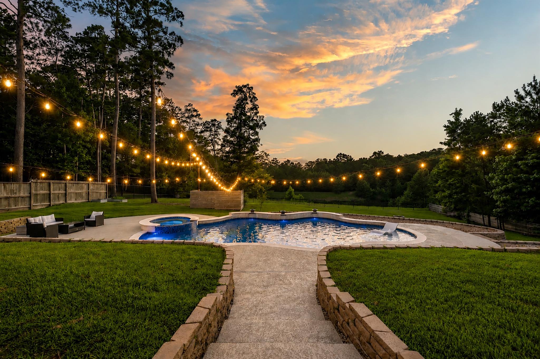 8019 Bay Bend Drive