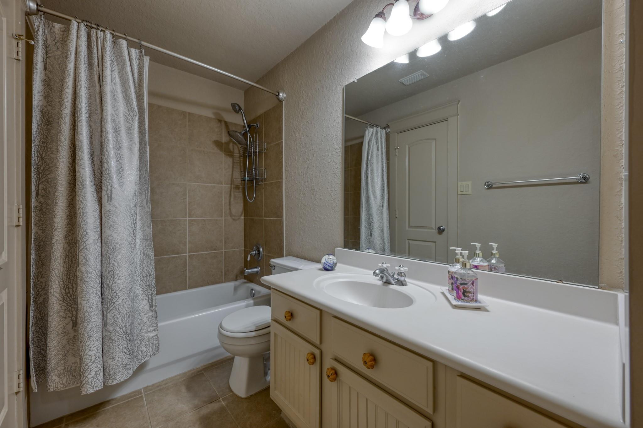 74 W Tapestry Park Circle