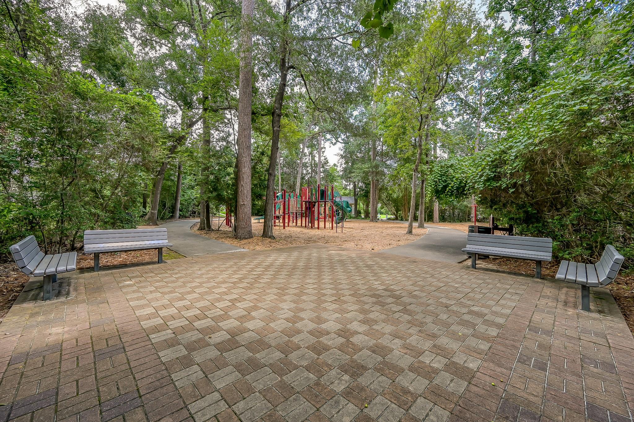 74 W Tapestry Park Circle