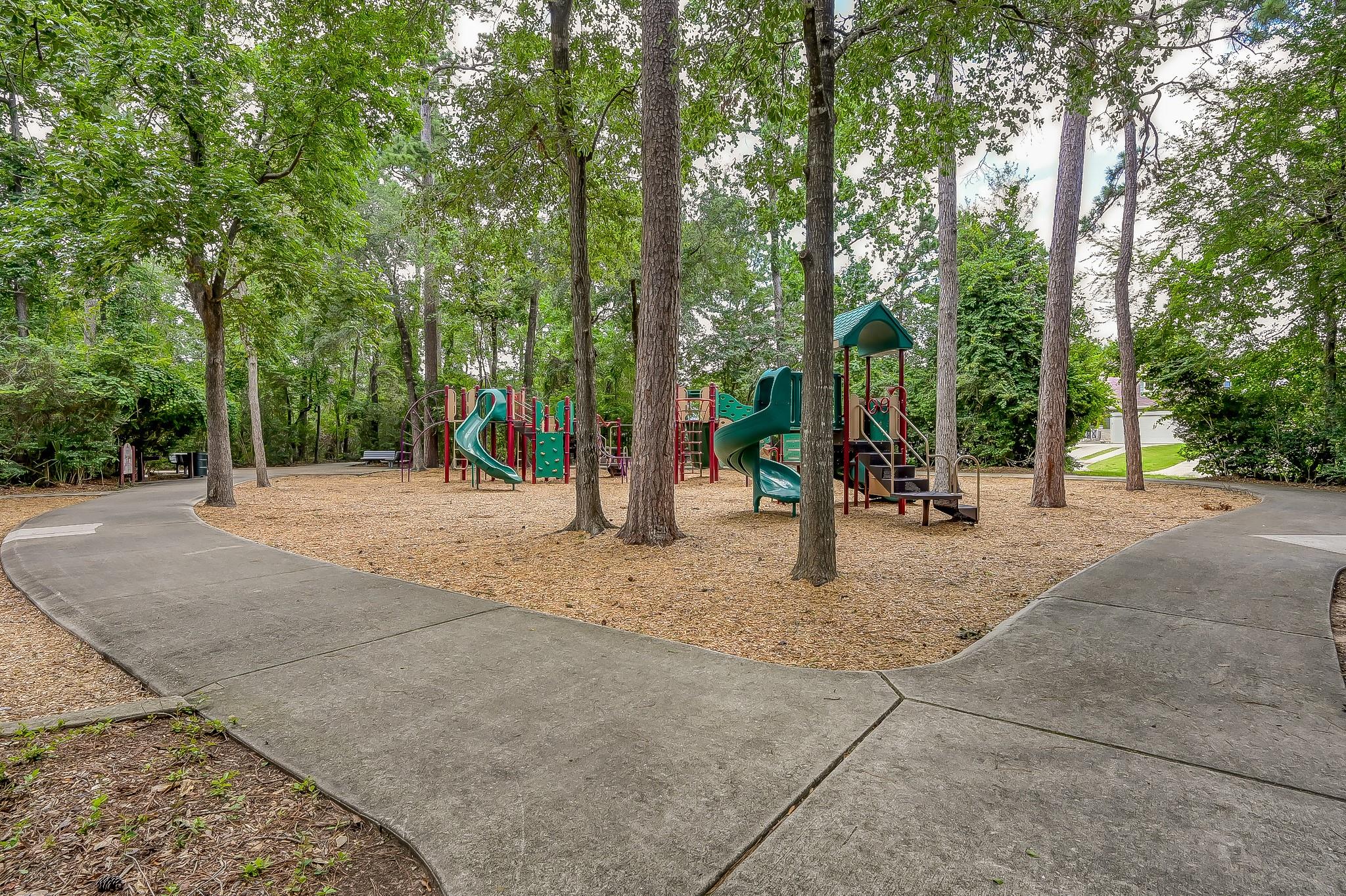 74 W Tapestry Park Circle