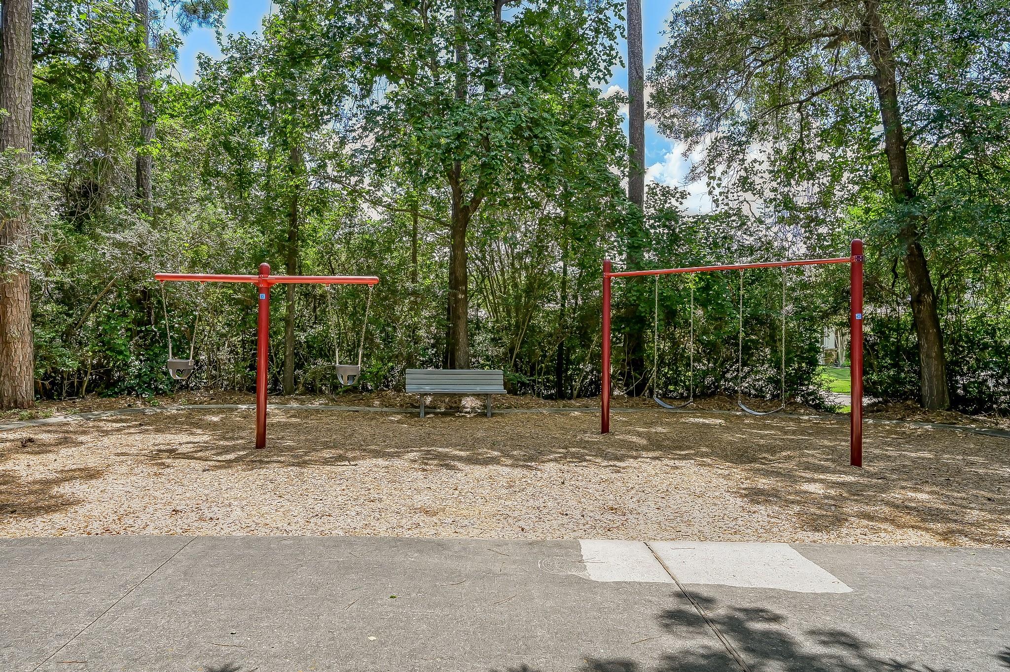 74 W Tapestry Park Circle