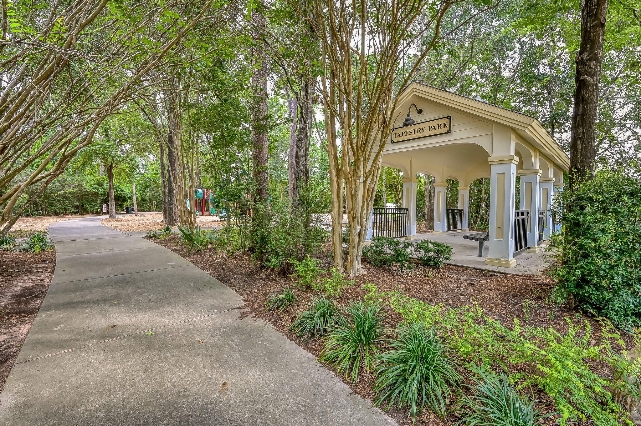 74 W Tapestry Park Circle