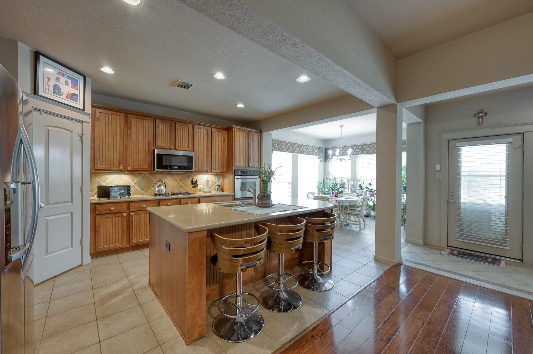 74 W Tapestry Park Circle