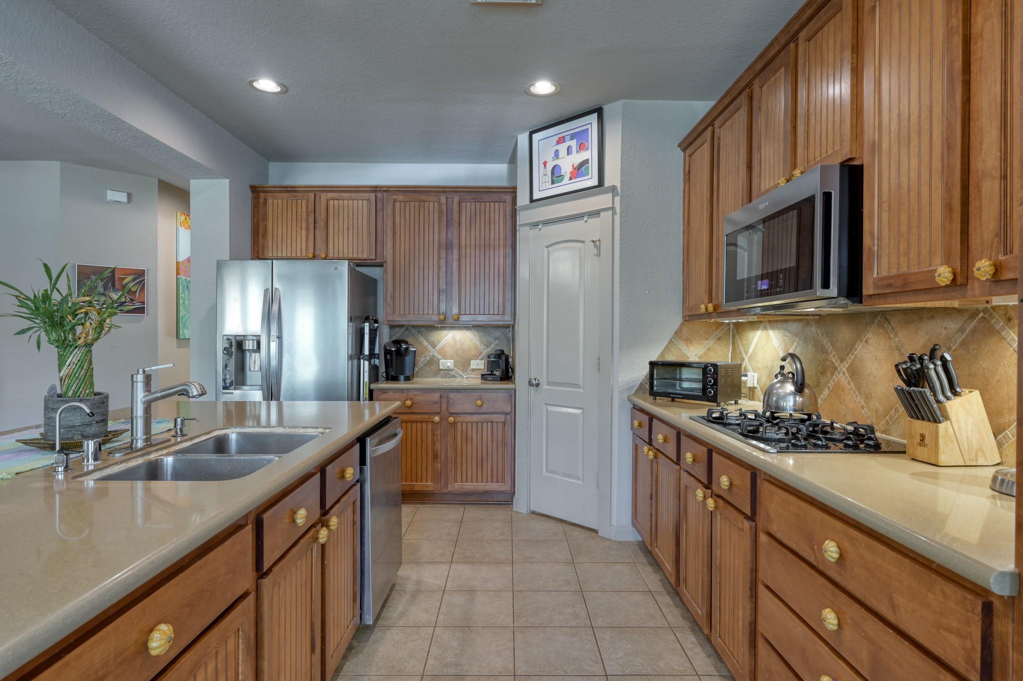 74 W Tapestry Park Circle