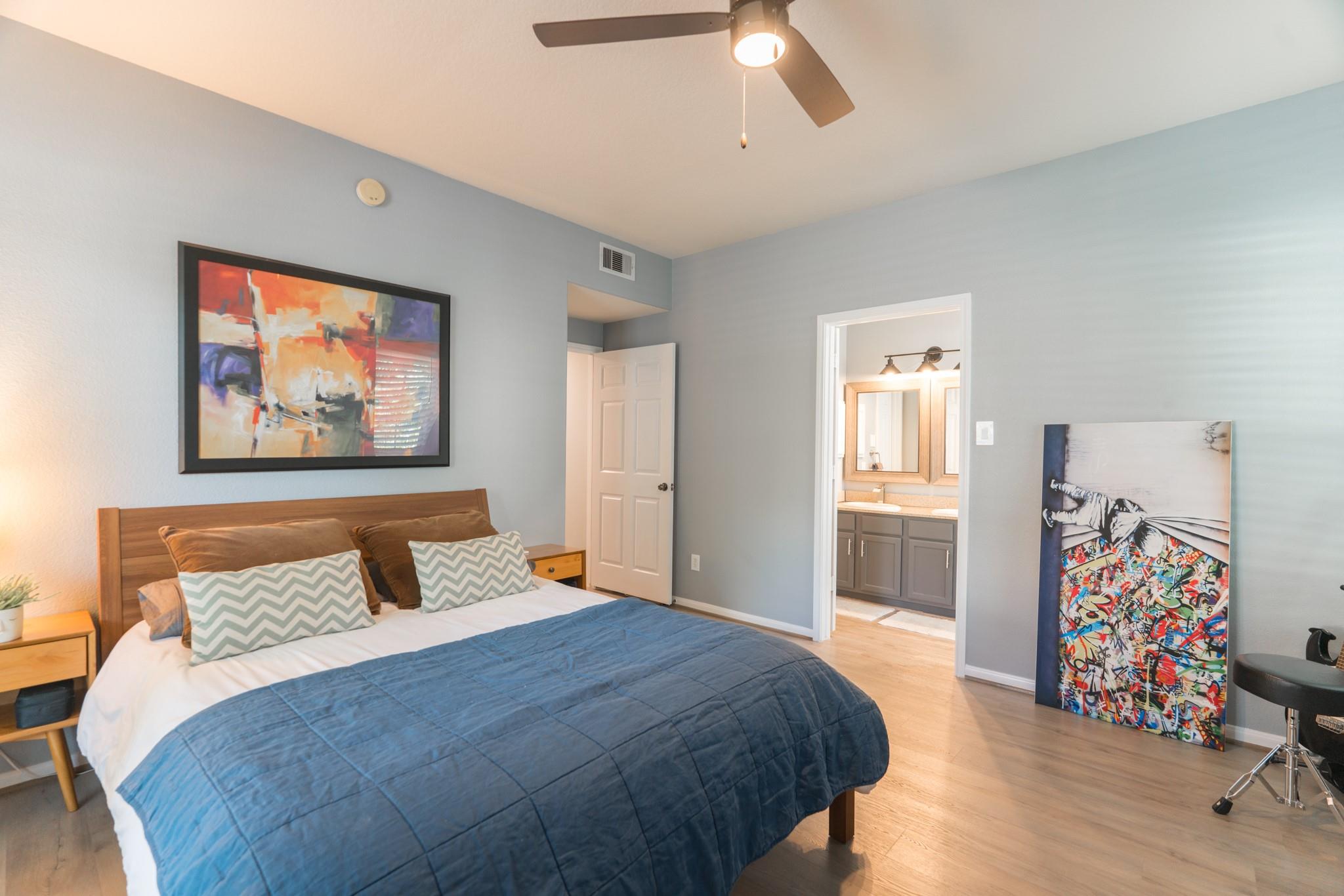 6607 Lake Woodlands Drive # 312