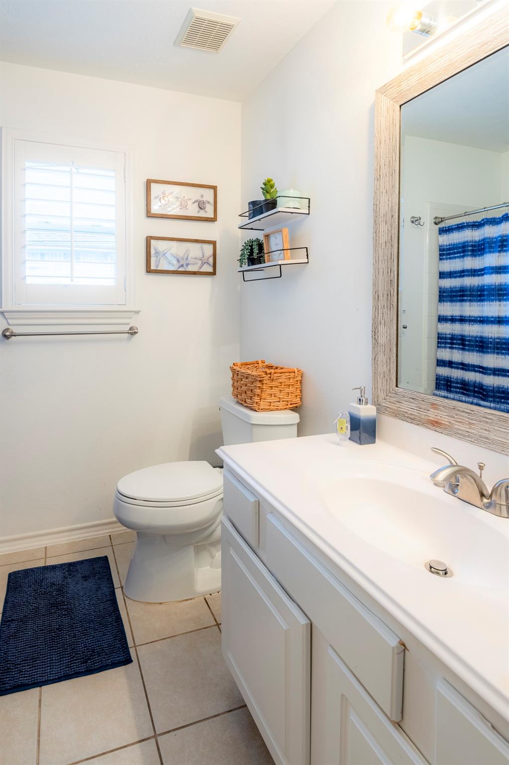 10 Delphinium Place