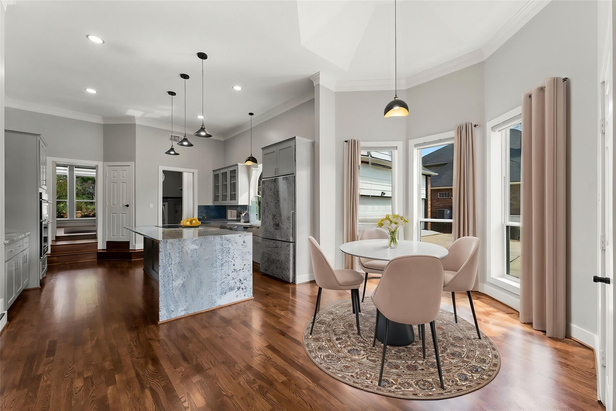 24611 W Kingscrest Circle