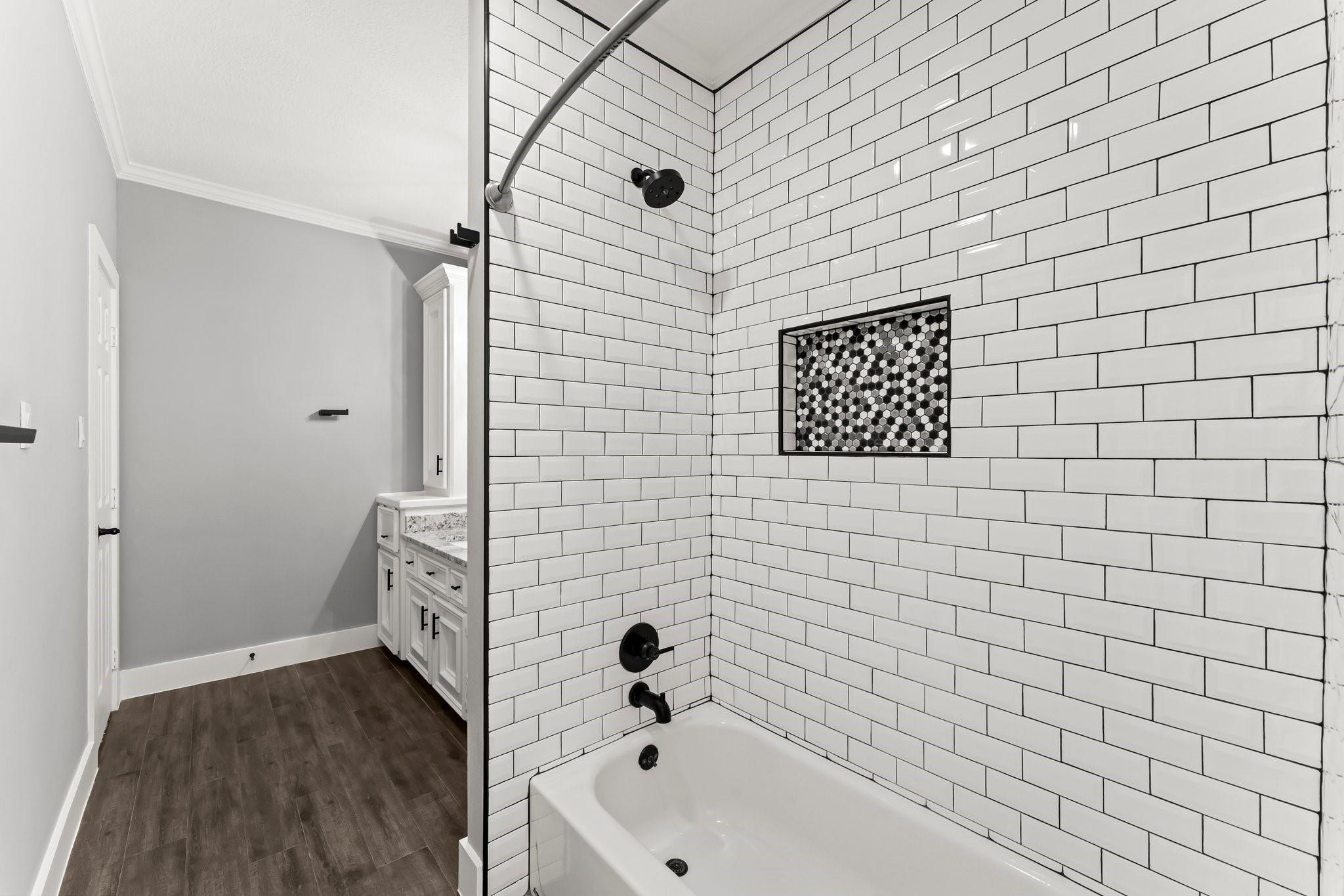 24611 W Kingscrest Circle