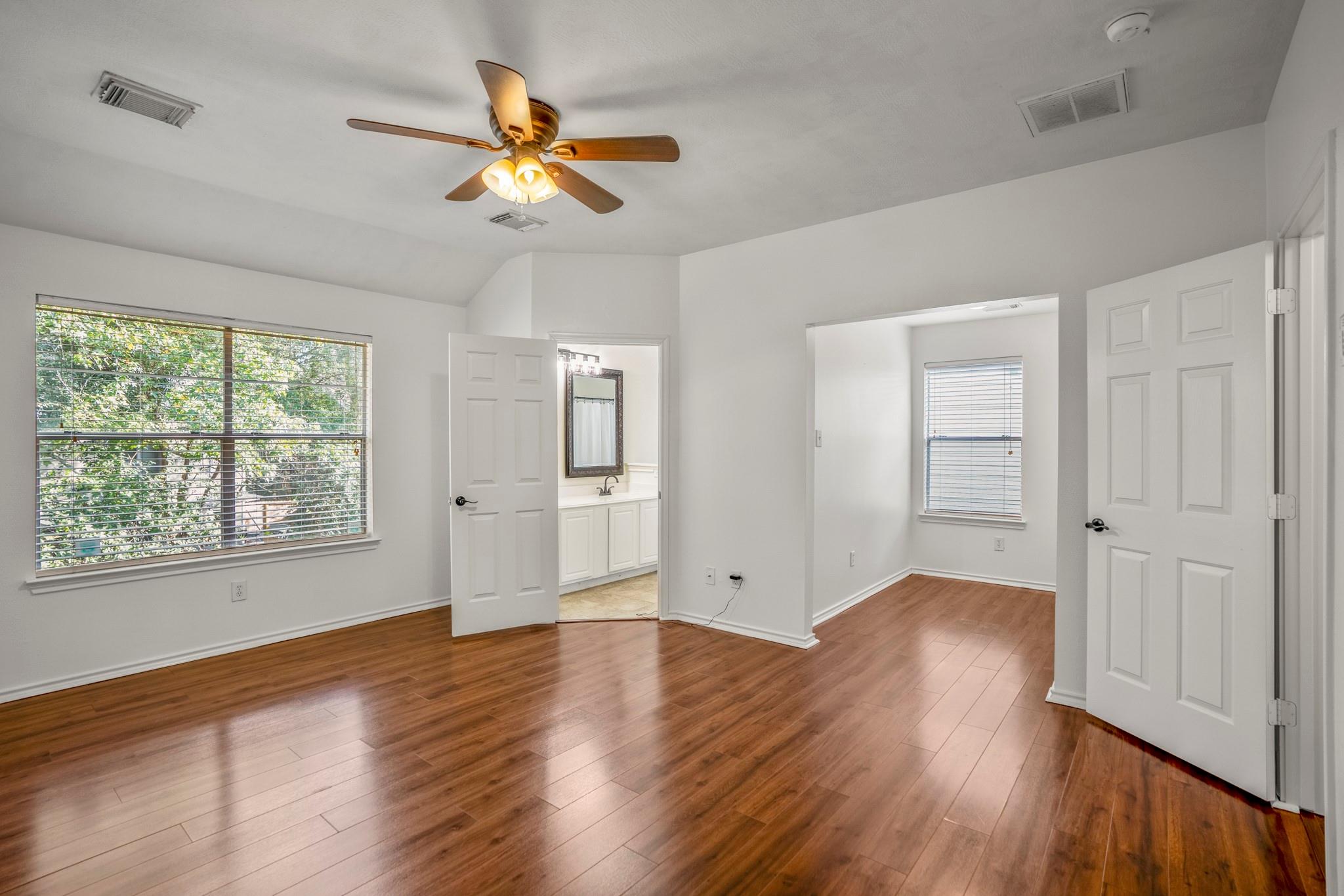 55 N Walden Elms Circle