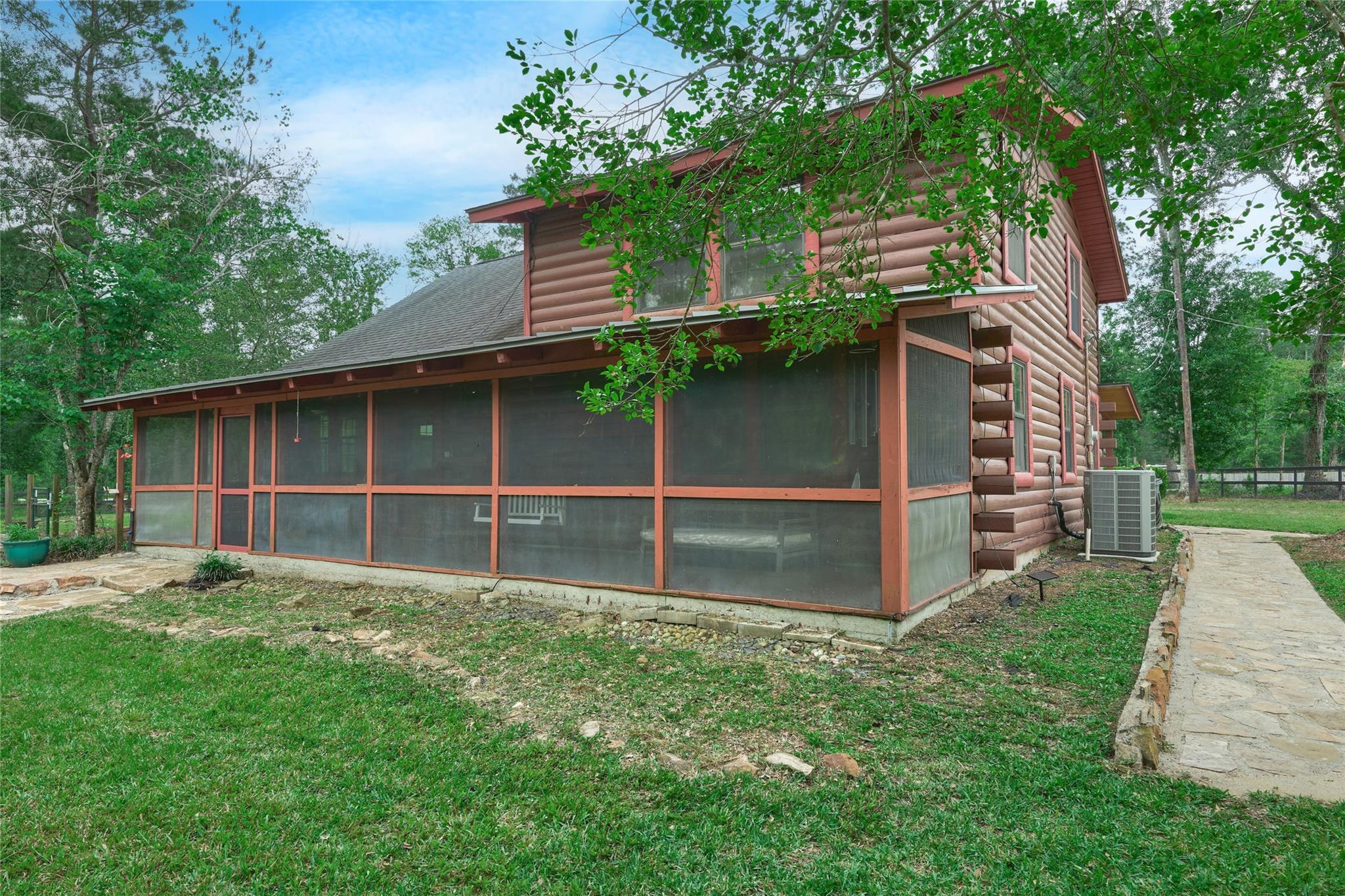 18233 Country Place Drive