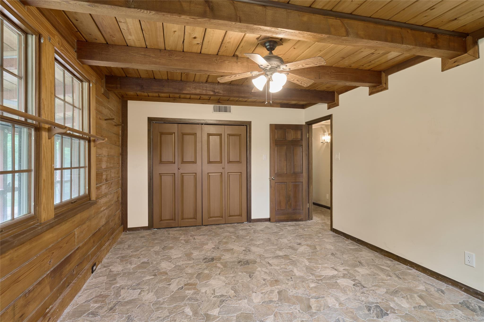 18233 Country Place Drive