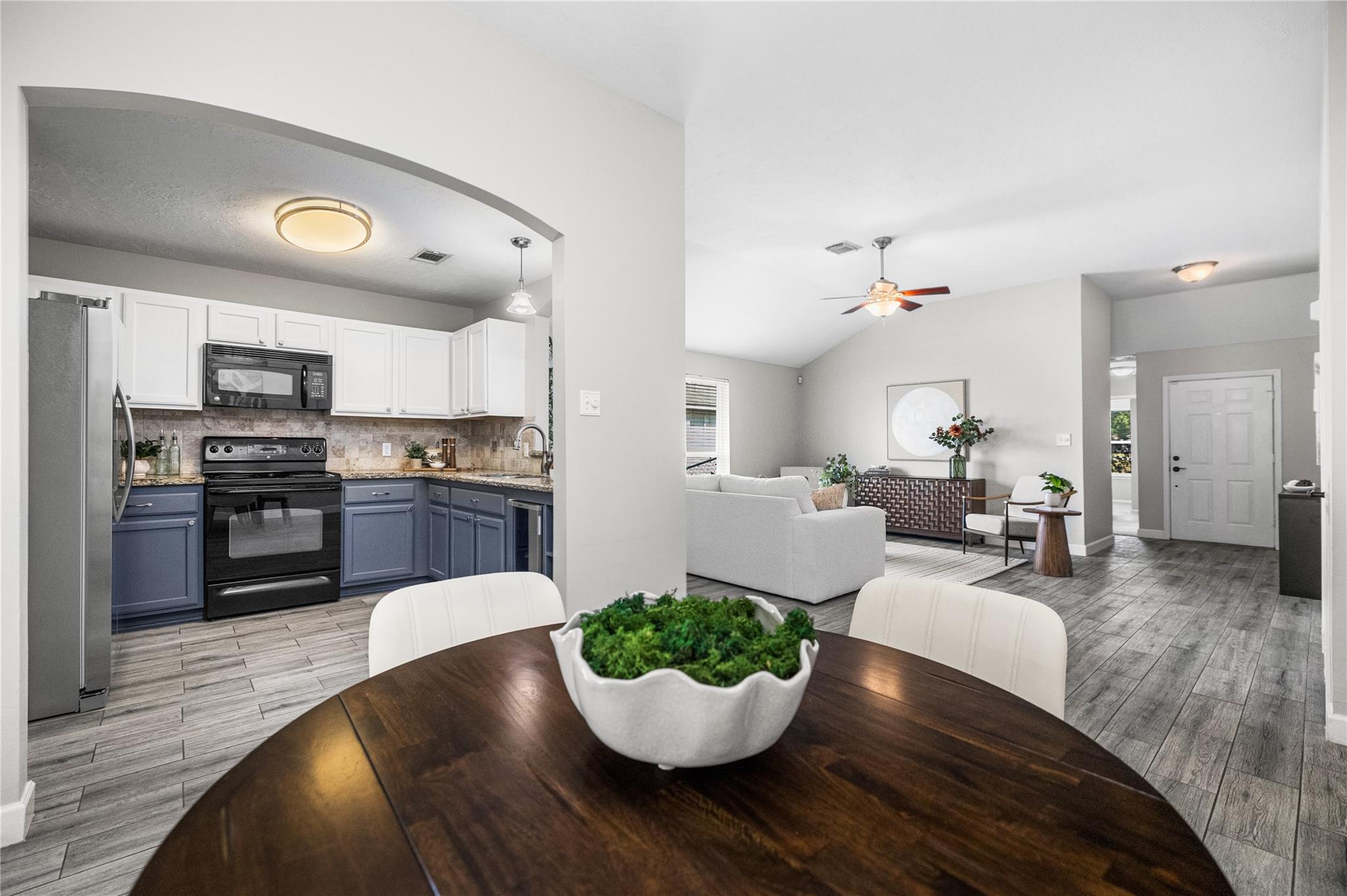 207 Leisure Lane