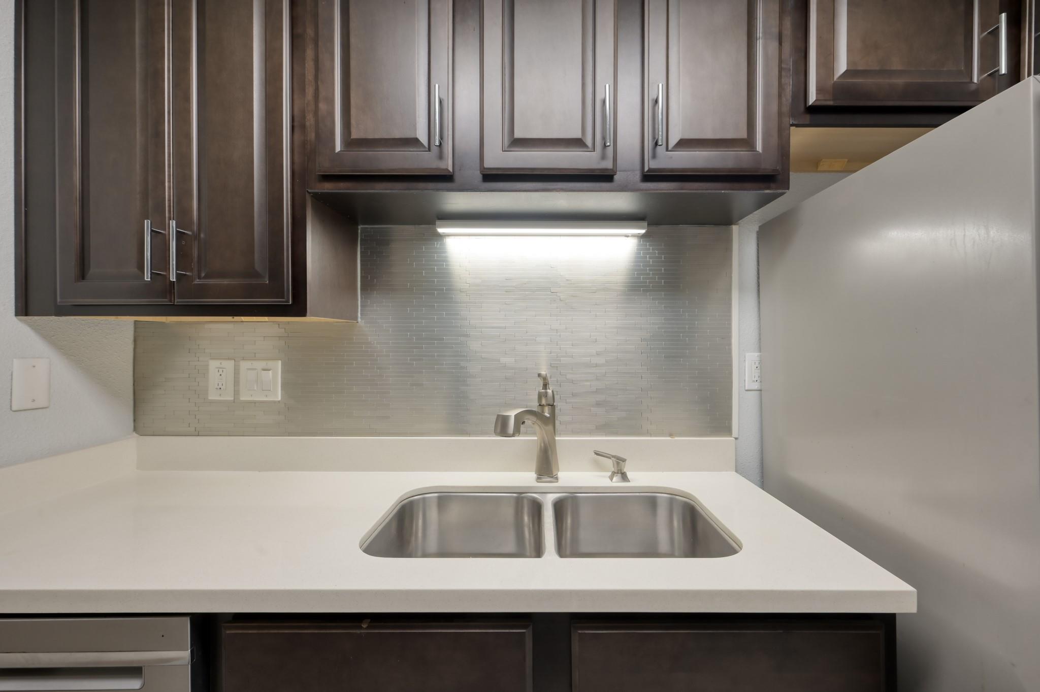 1860 White Oak Drive # 207