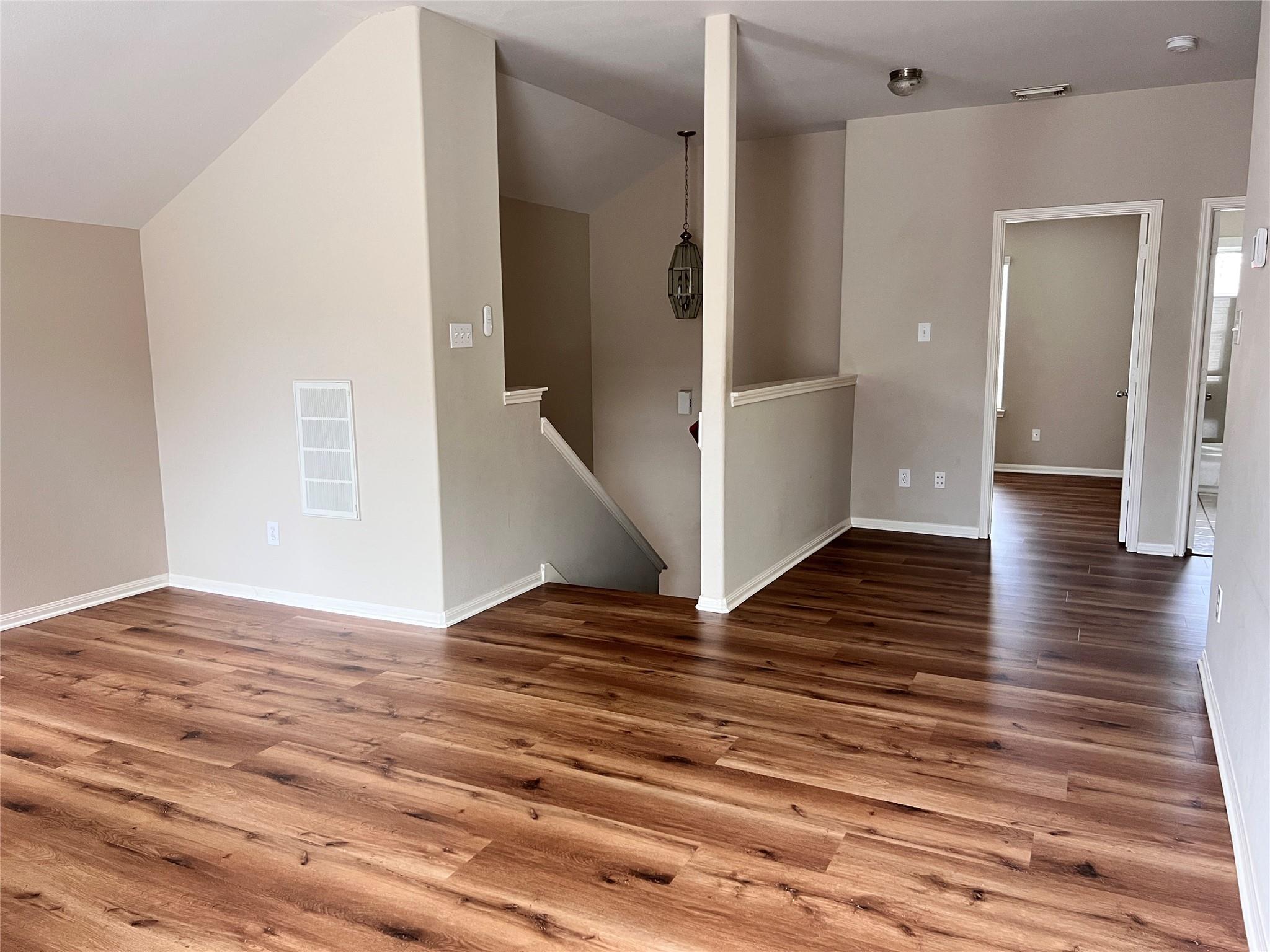 107 W Spindle Tree Circle