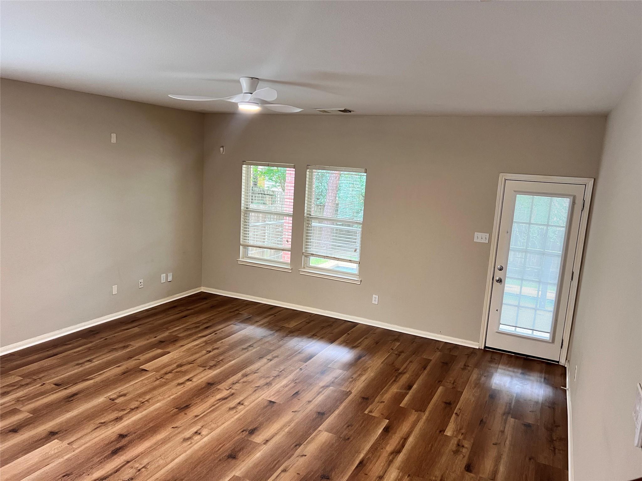 107 W Spindle Tree Circle