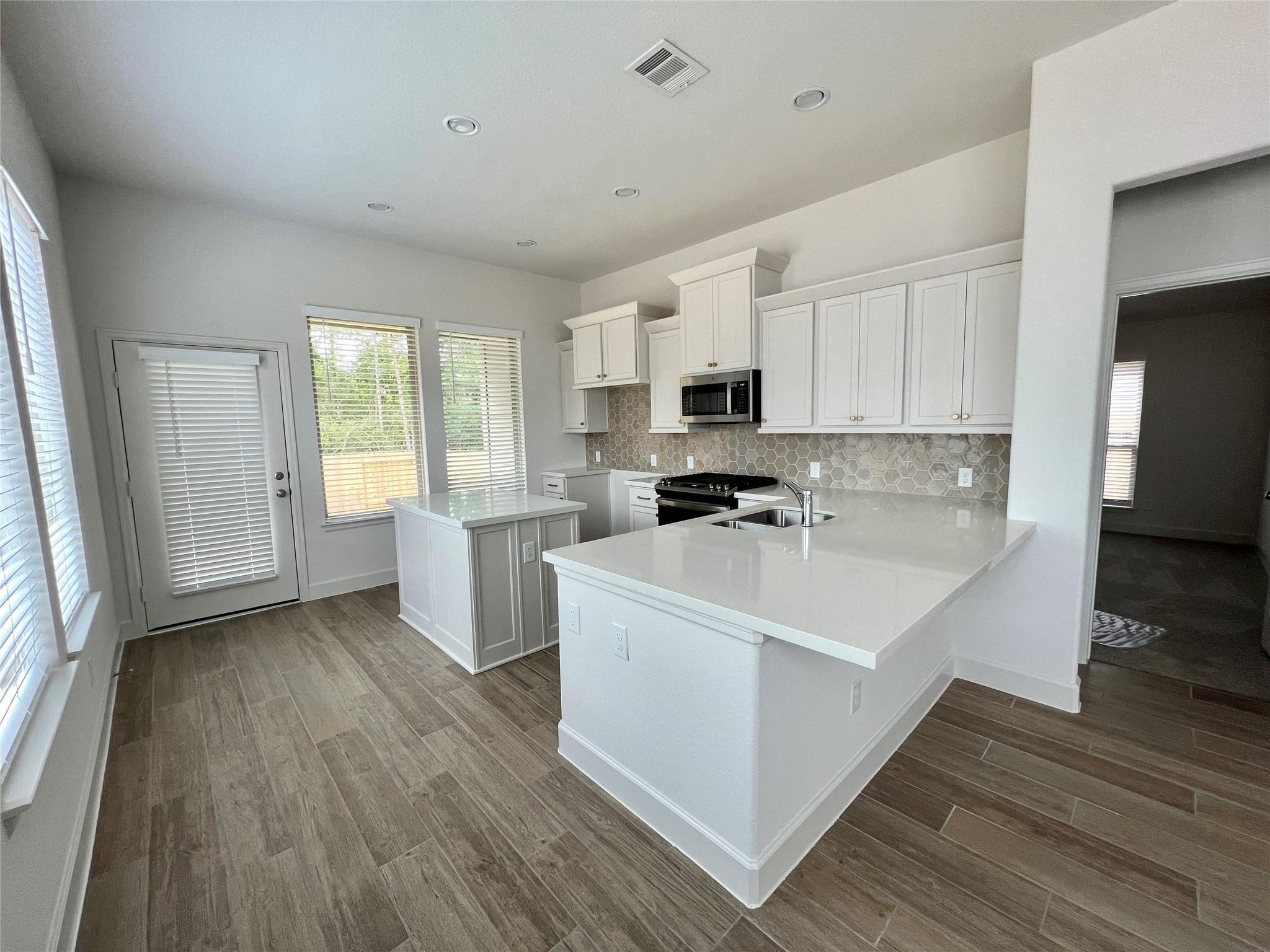 508 Burnaby Ct