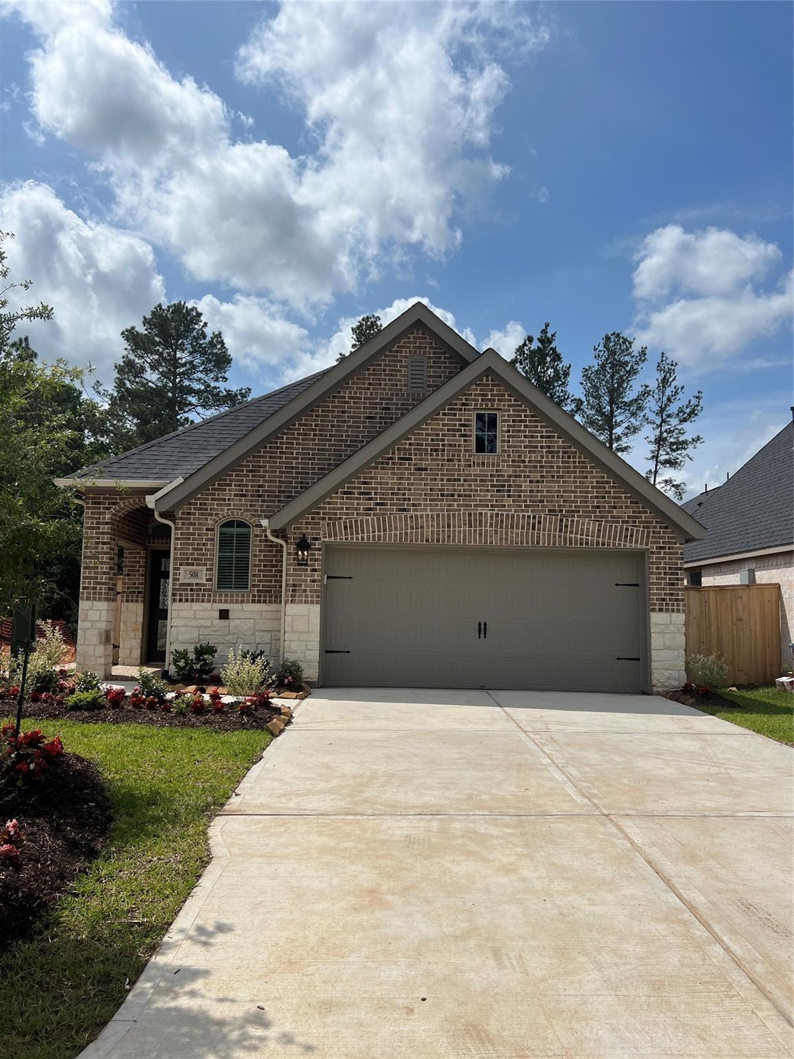 508 Burnaby Ct
