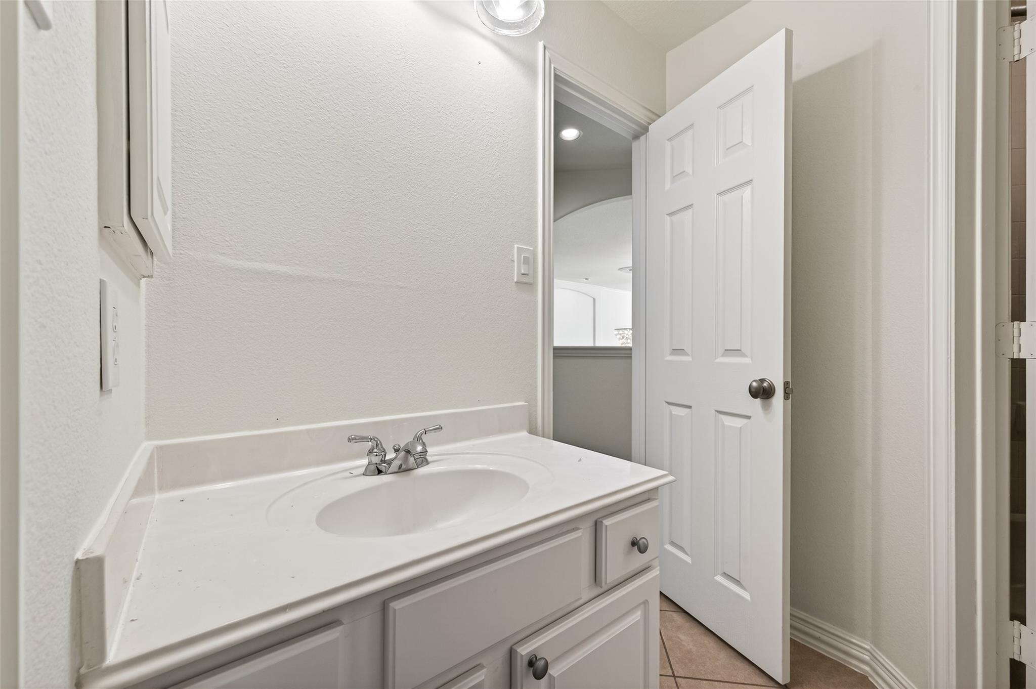 15 Marquise Oaks Place