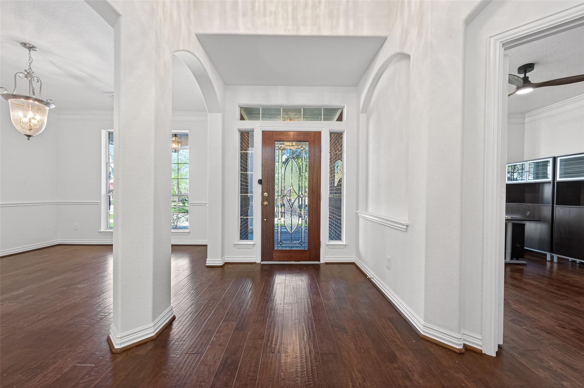 15 Marquise Oaks Place