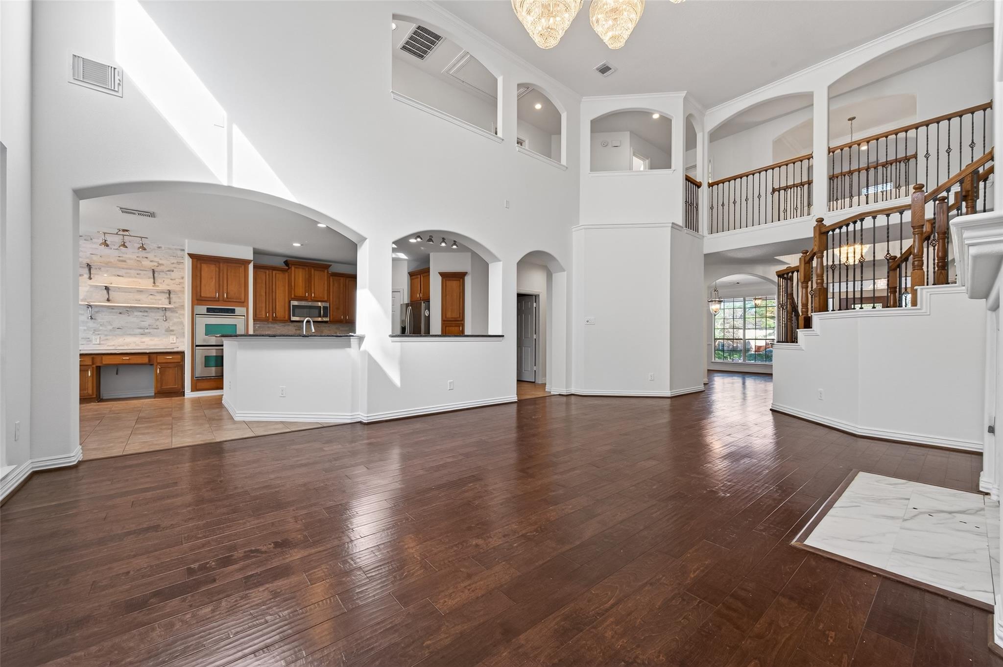 15 Marquise Oaks Place