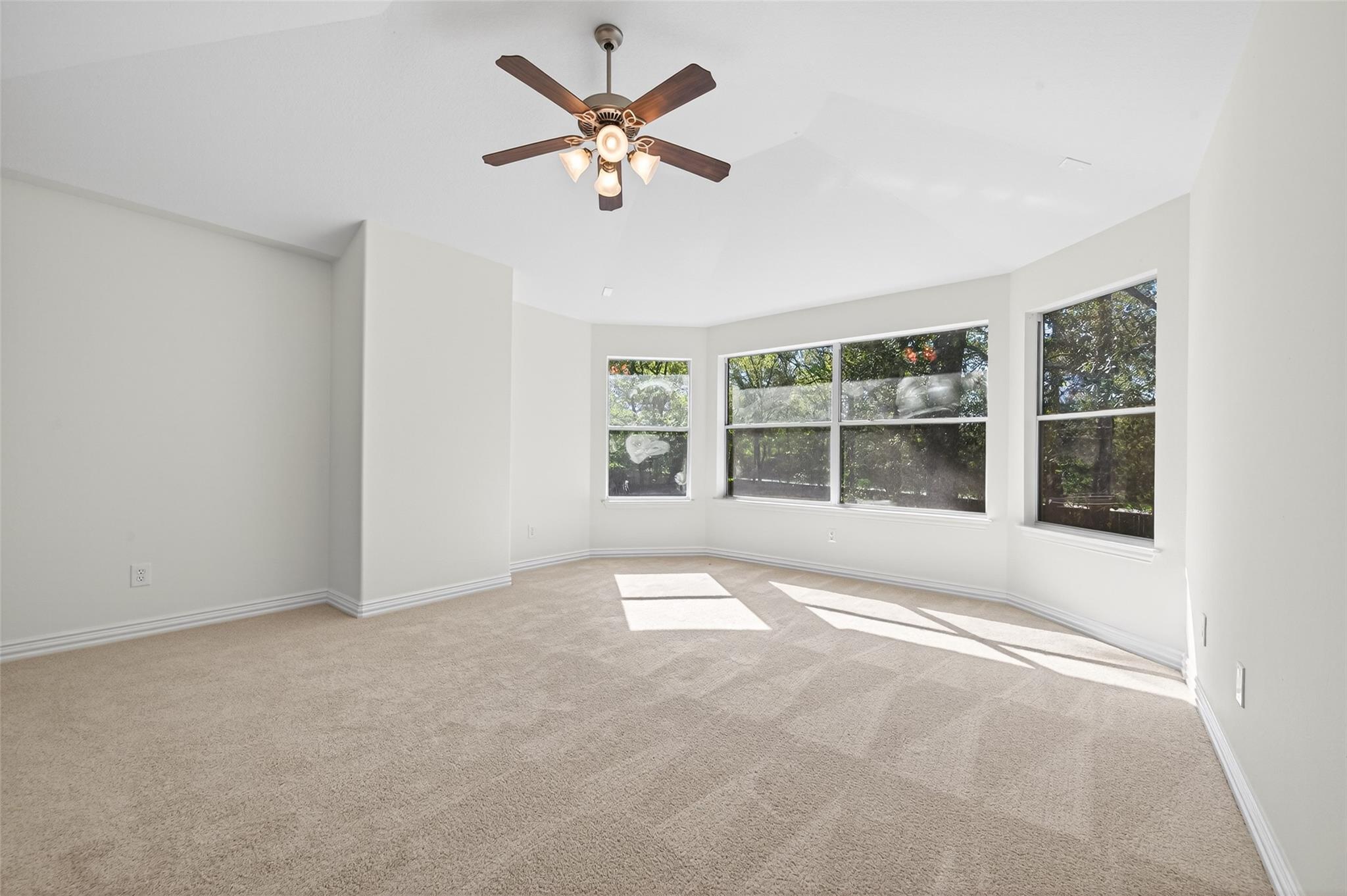 15 Marquise Oaks Place