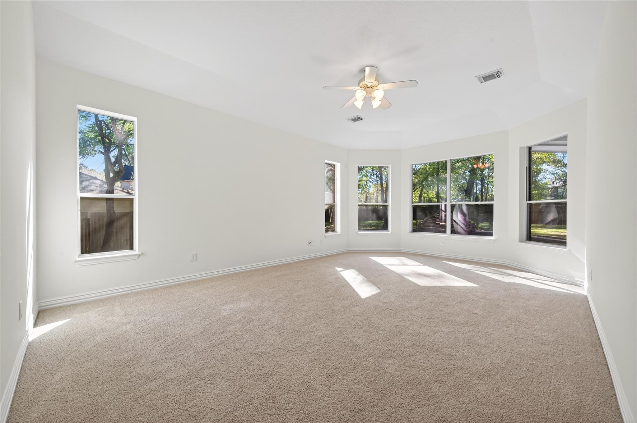 15 Marquise Oaks Place