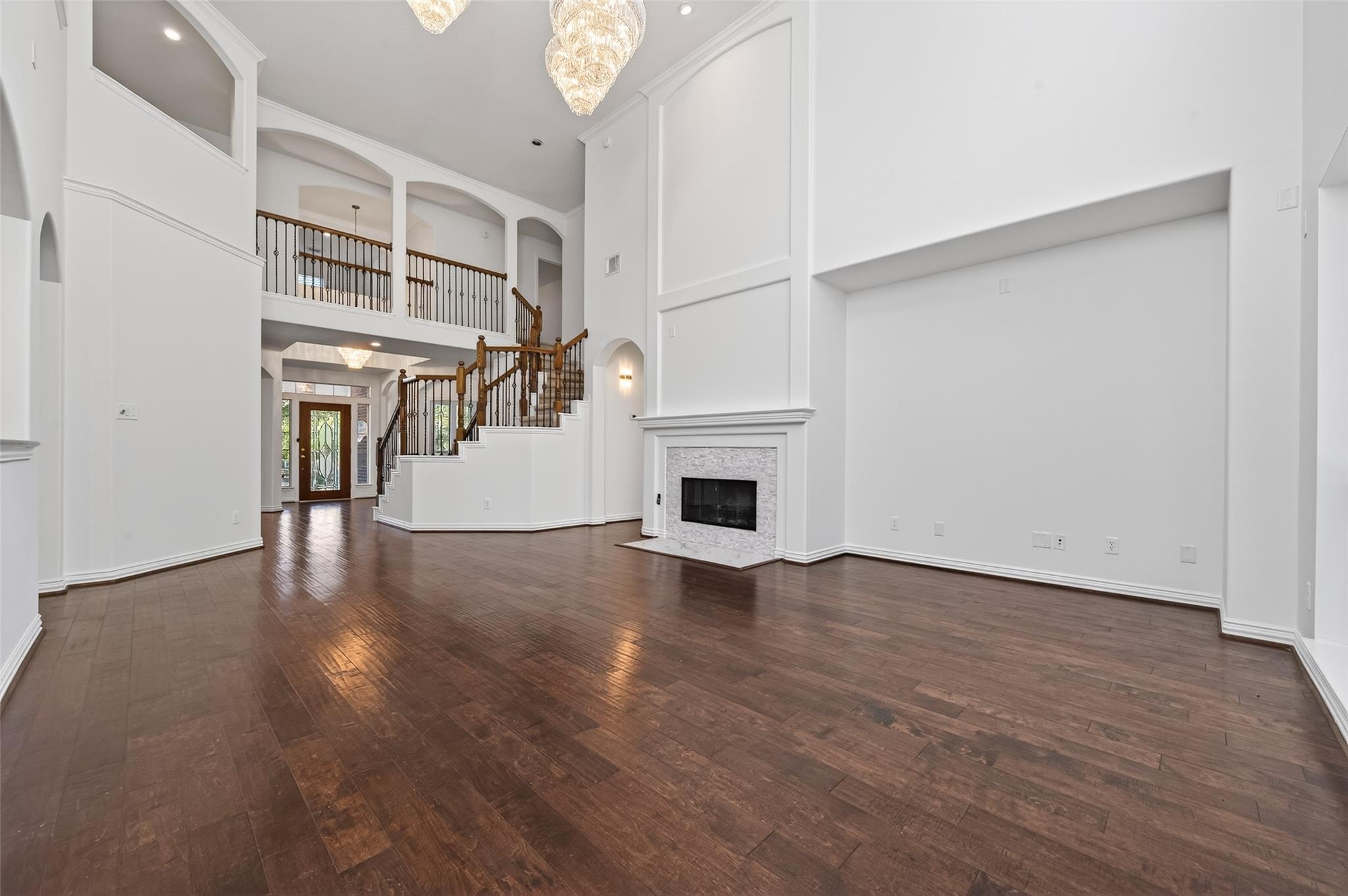 15 Marquise Oaks Place