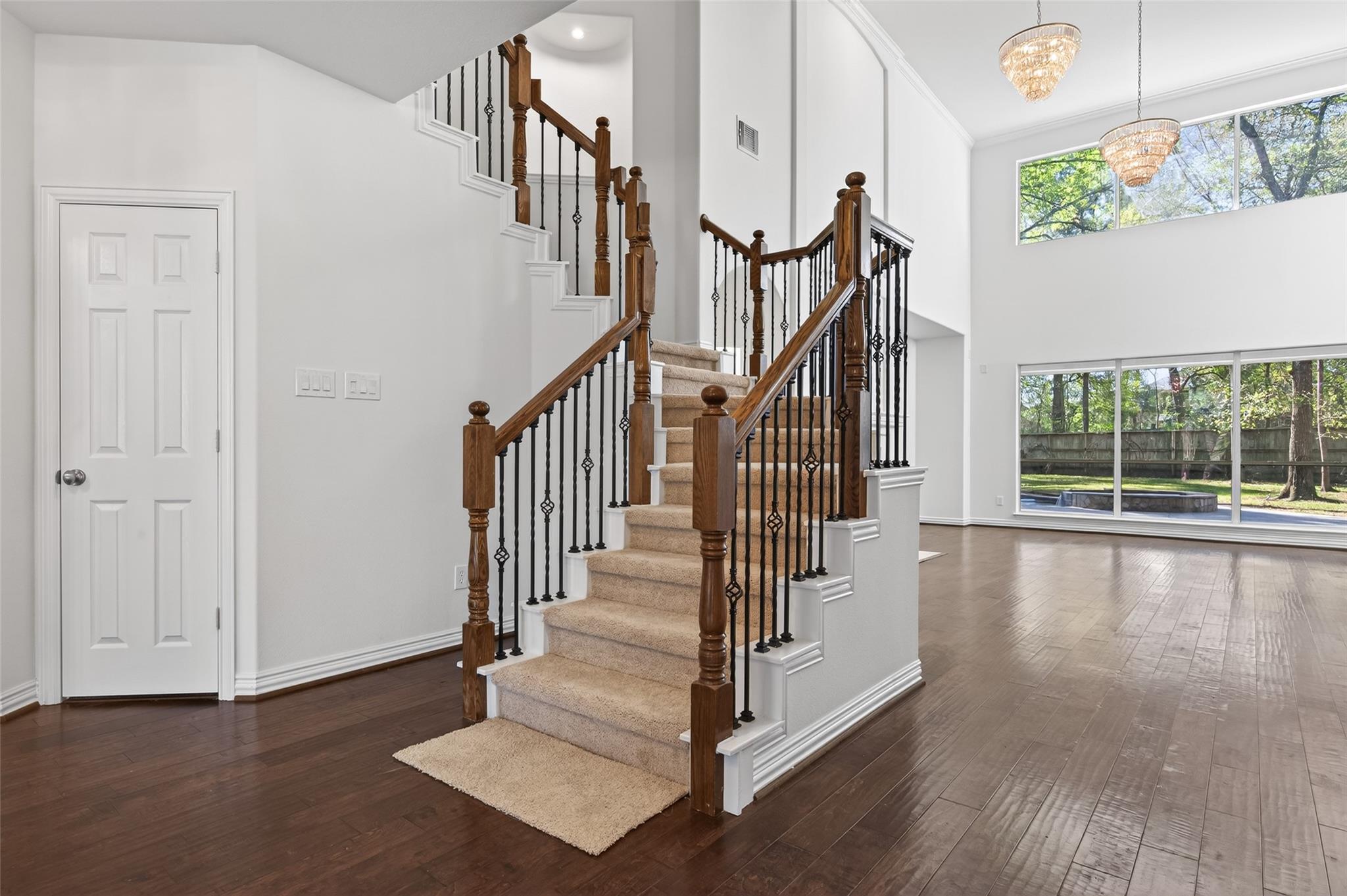 15 Marquise Oaks Place