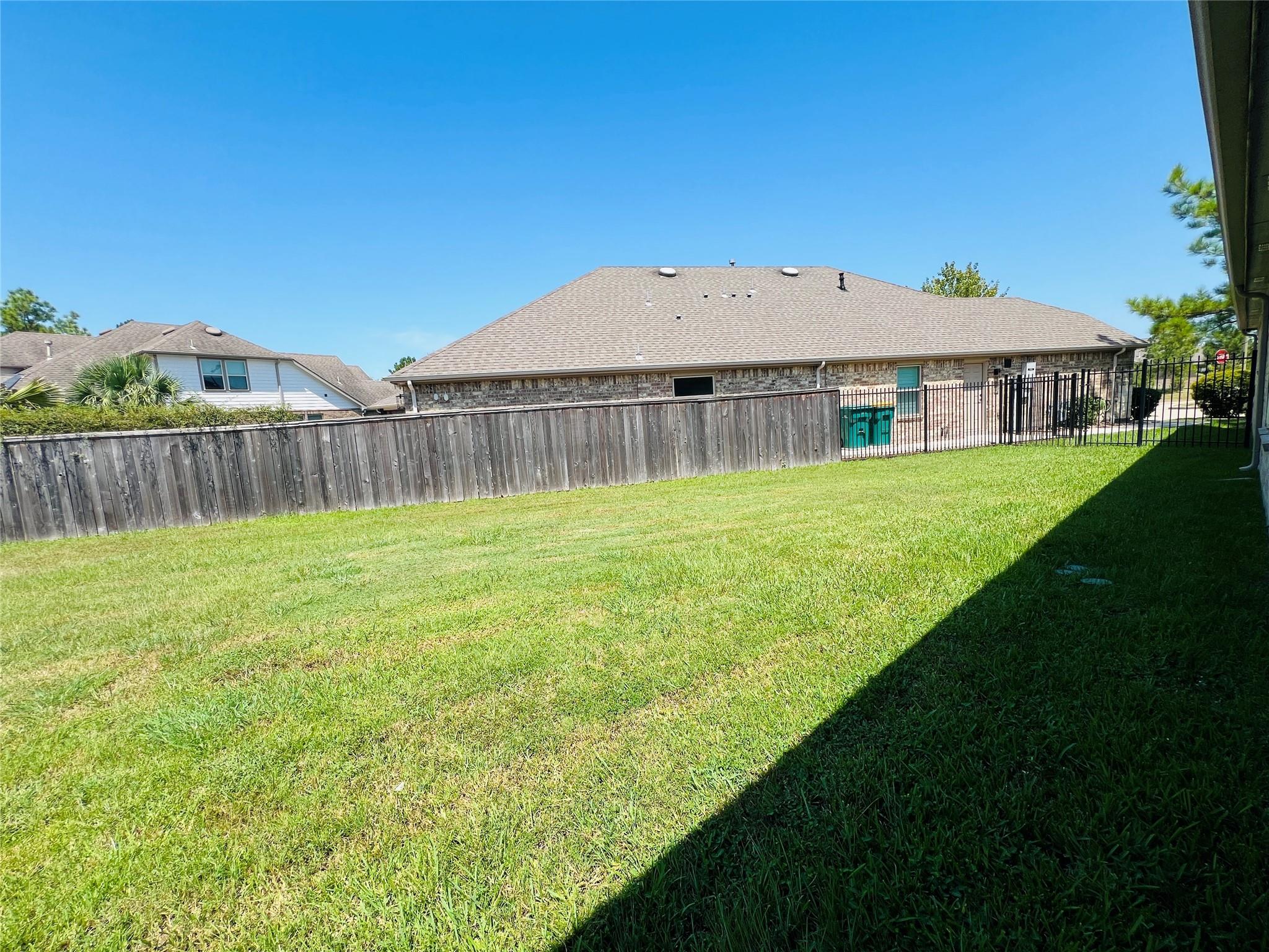 6 Log House Court