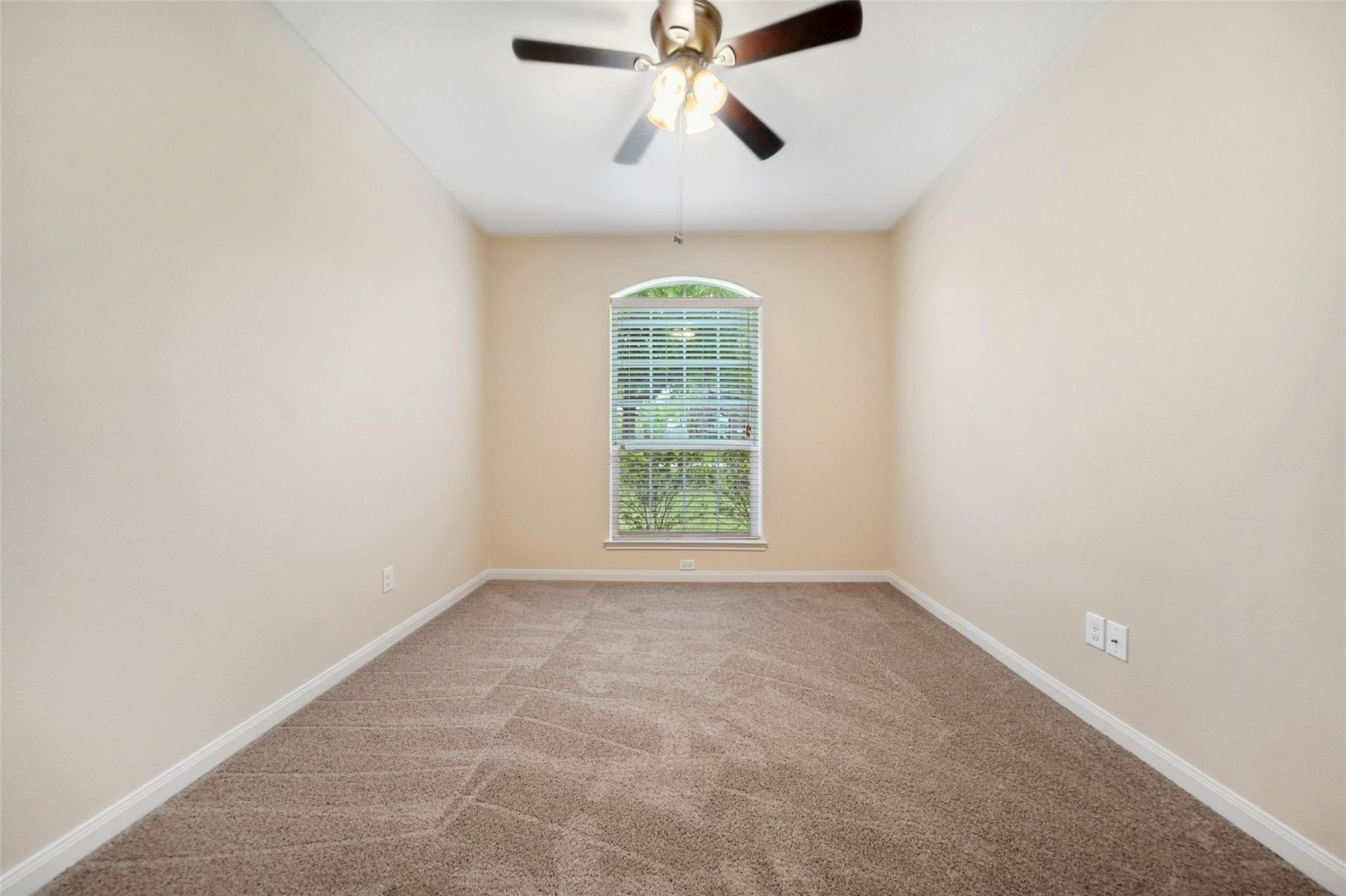 2038 Borthwick Lane