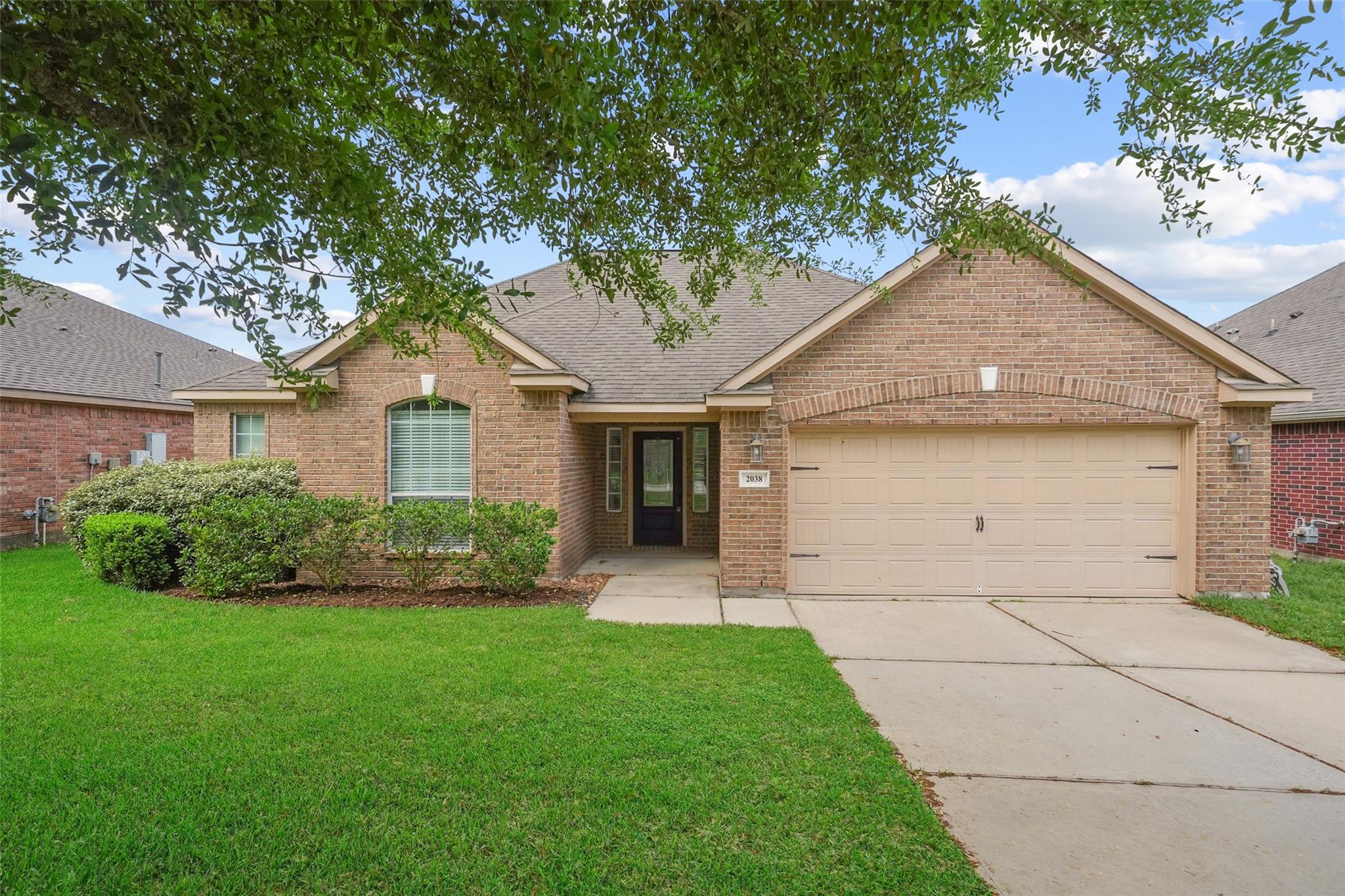 2038 Borthwick Lane