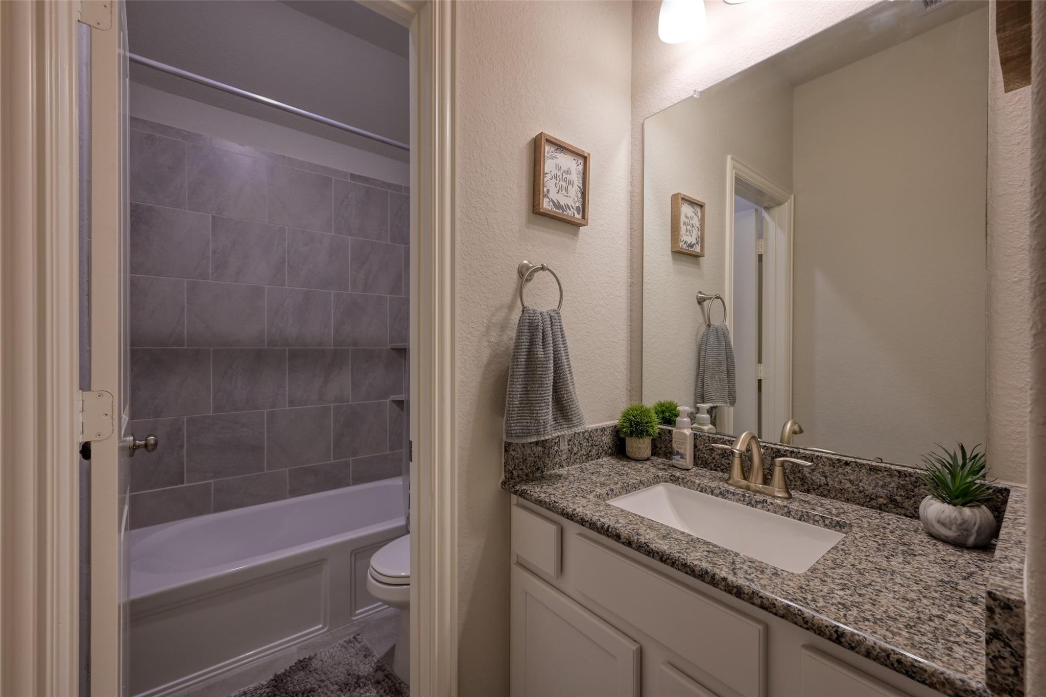 3465 Stablewood Grove Lane