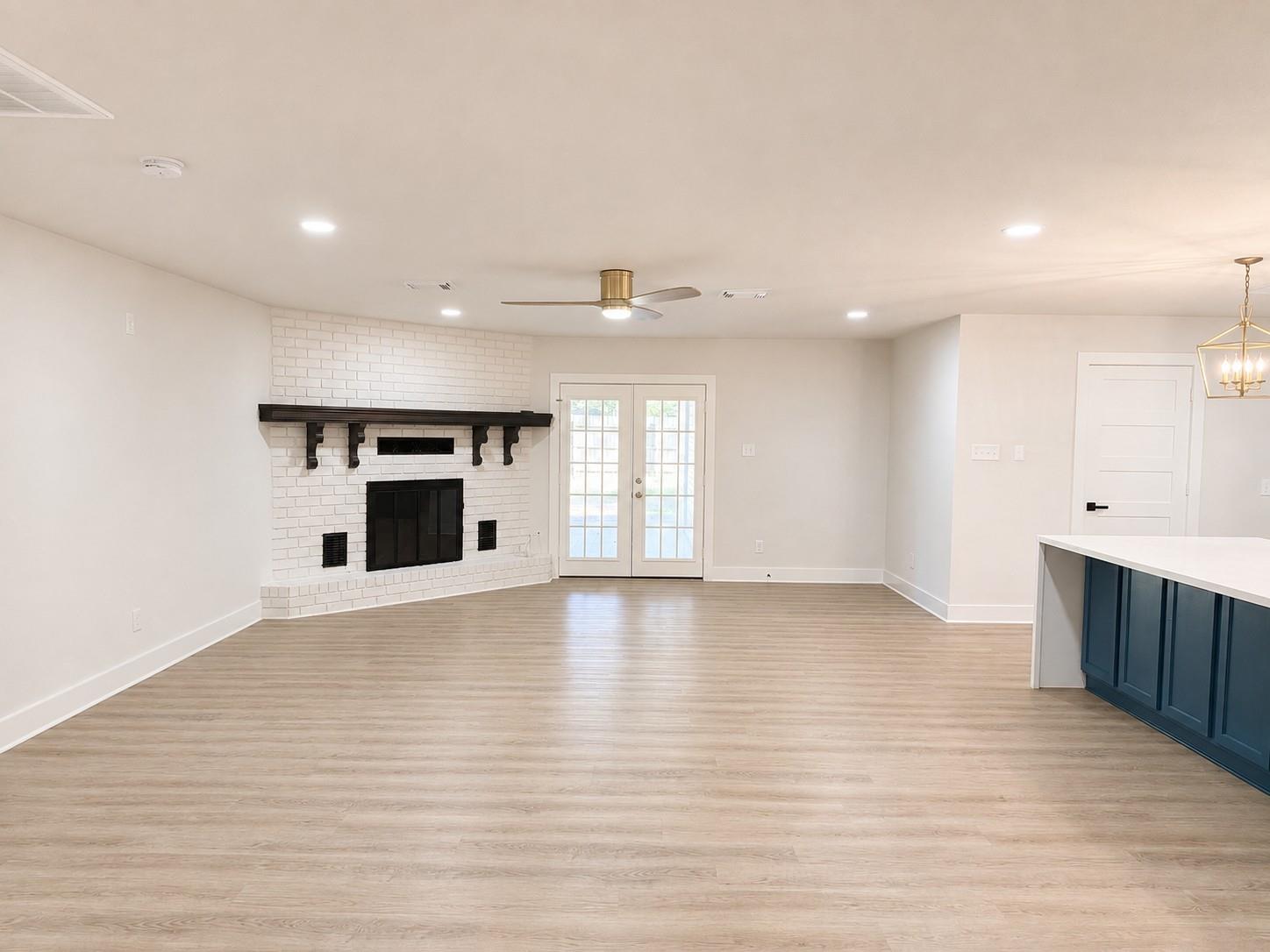 1527 Sungail Drive