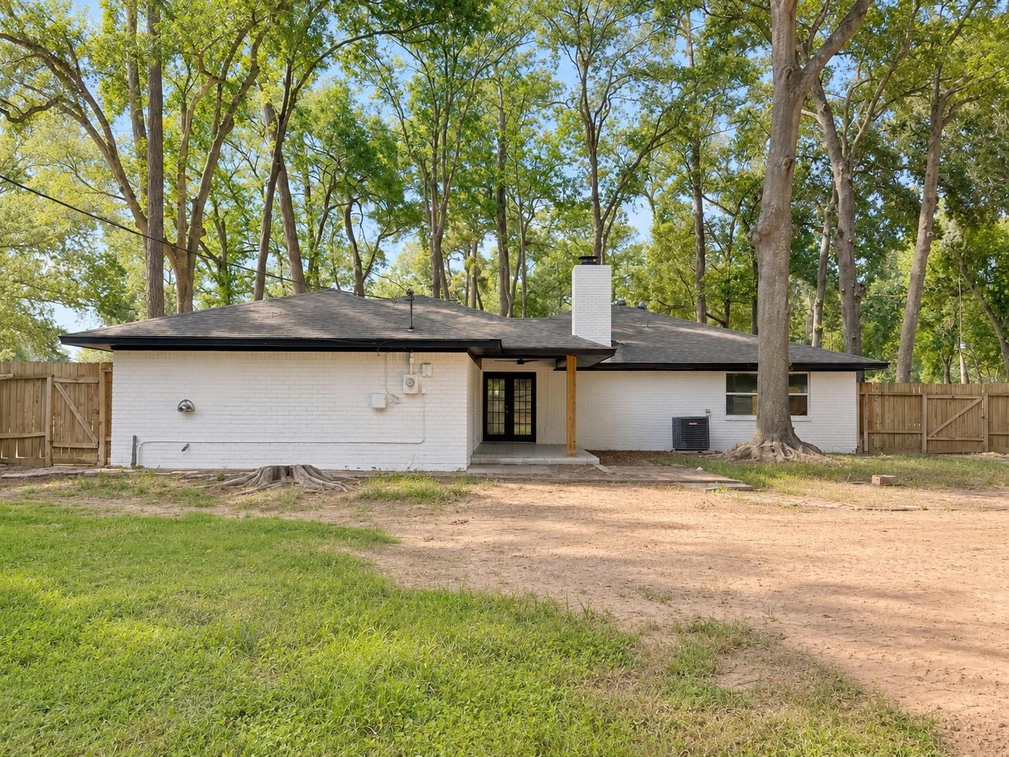 1527 Sungail Drive