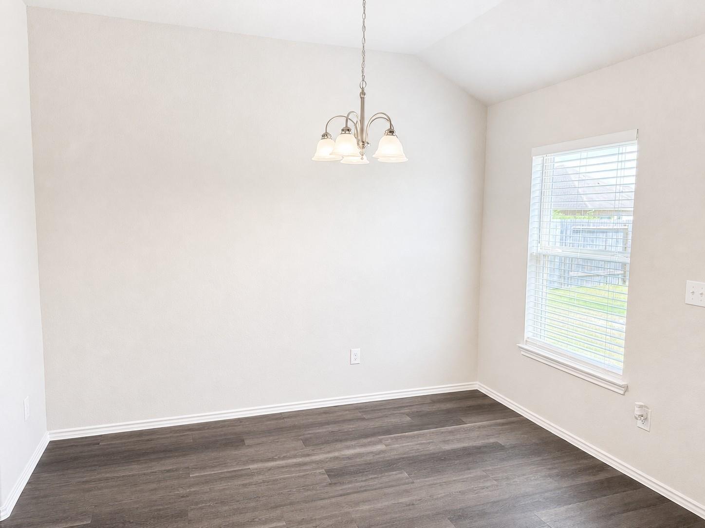 102 Bellewood Manor Drive