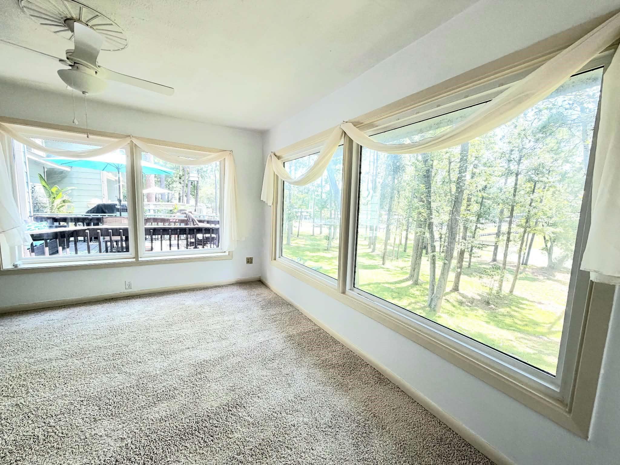 162 Villa Way