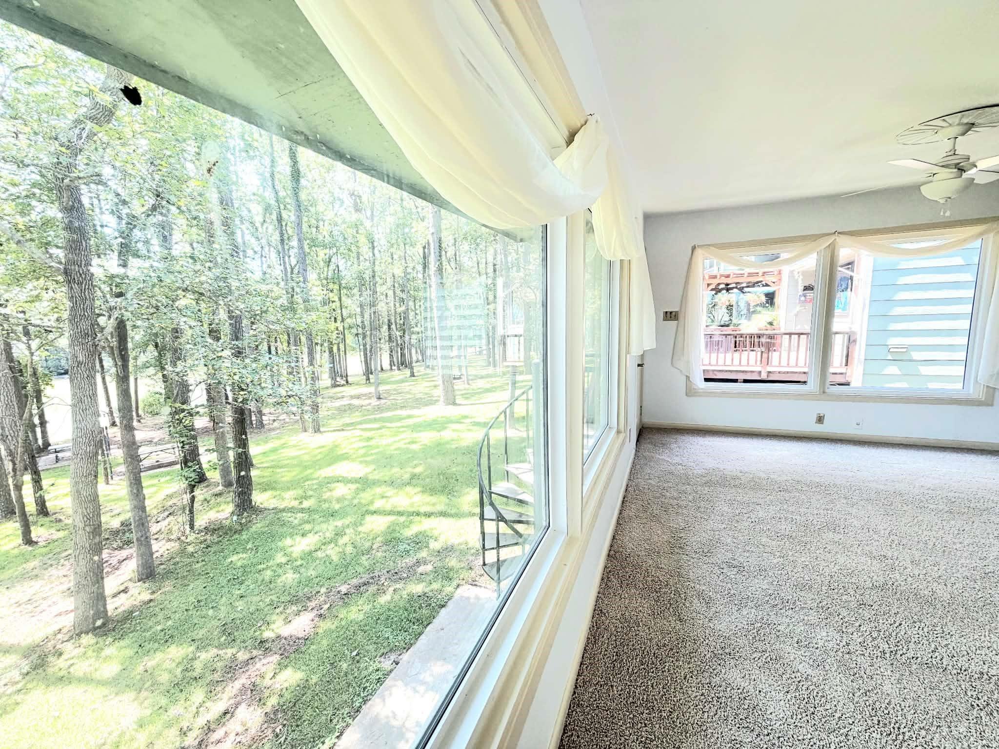 162 Villa Way