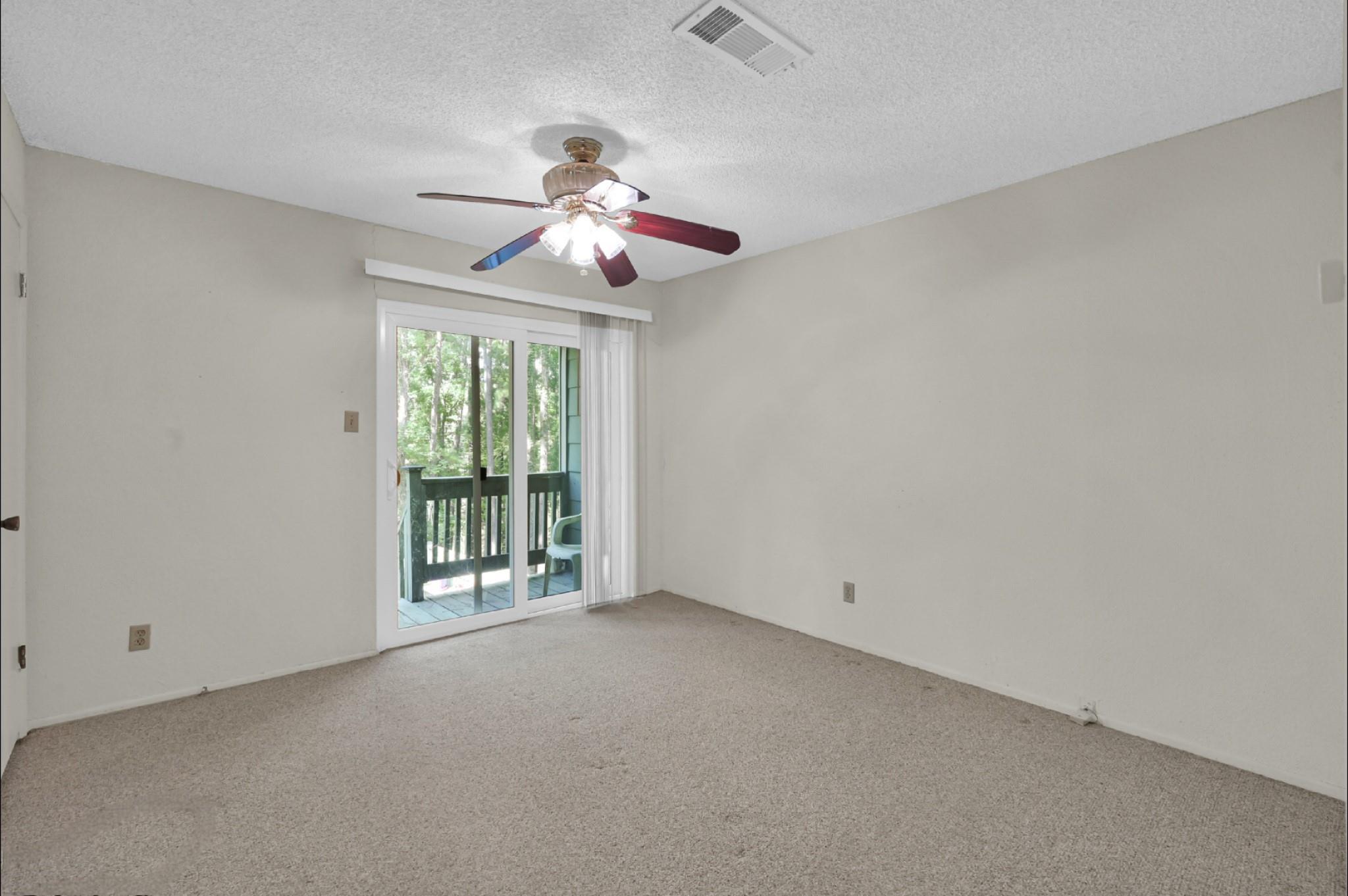 162 Villa Way