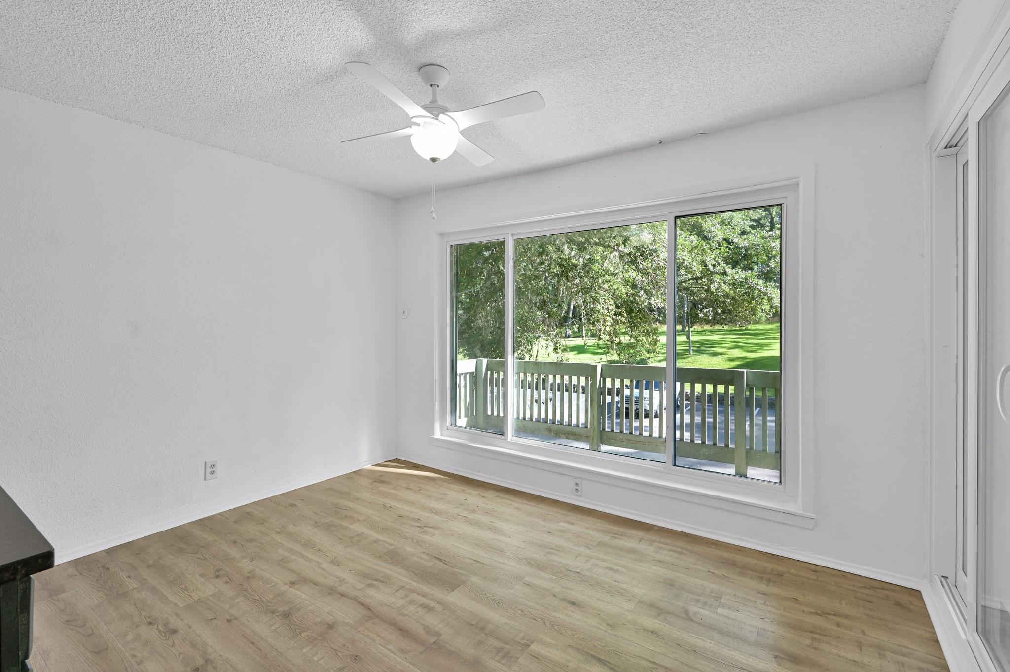 162 Villa Way