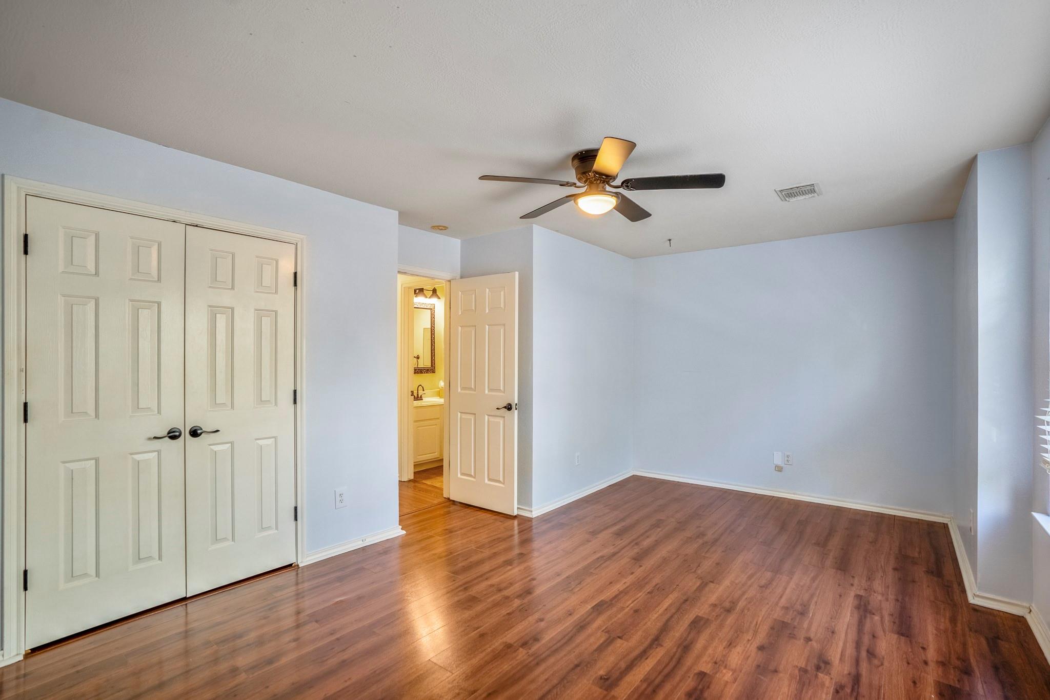 55 N Walden Elms Circle